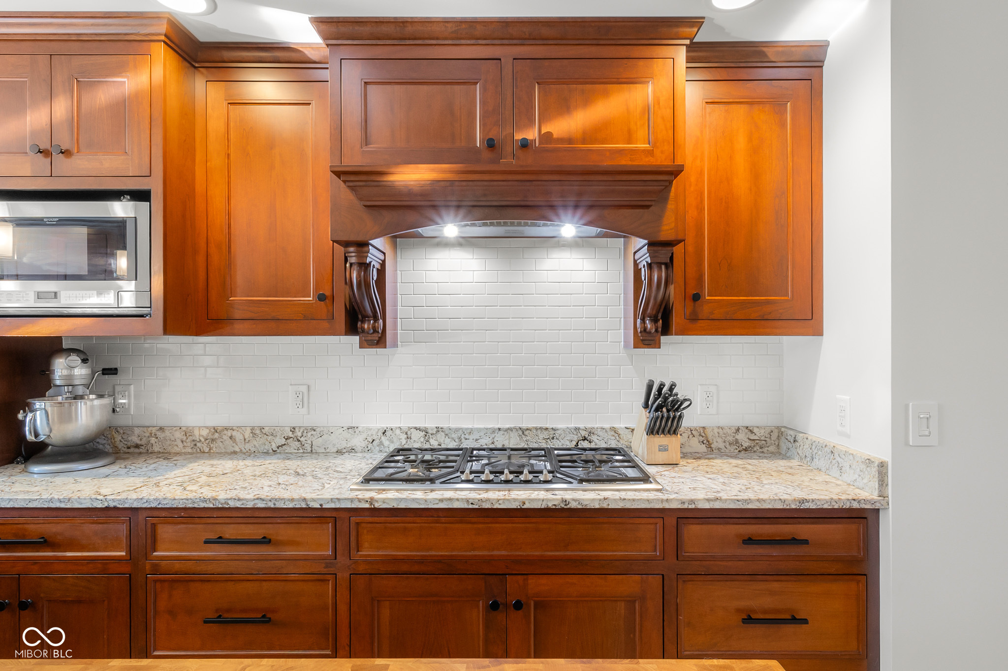 2712 Lafayette Avenue