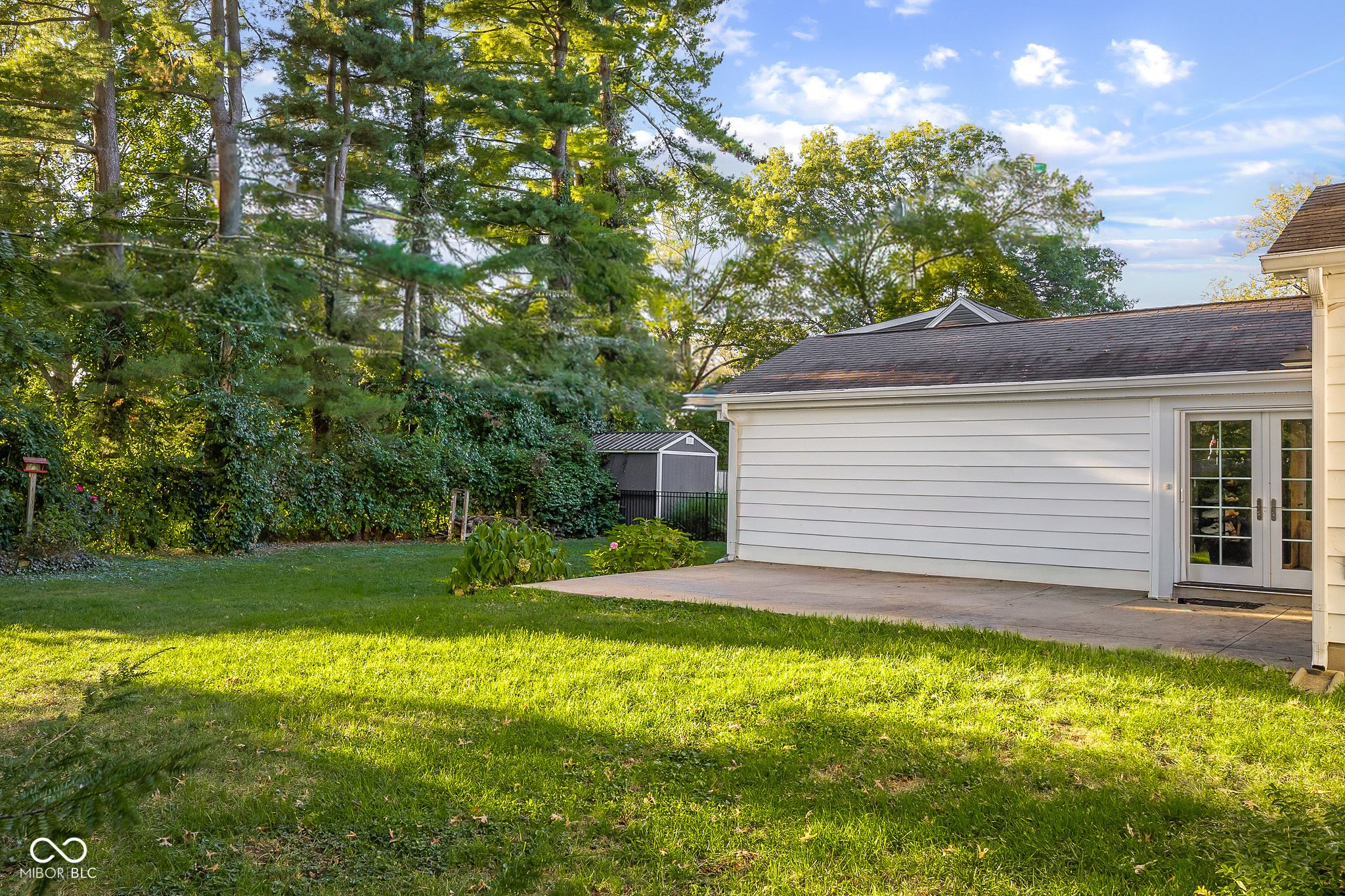 2712 Lafayette Avenue