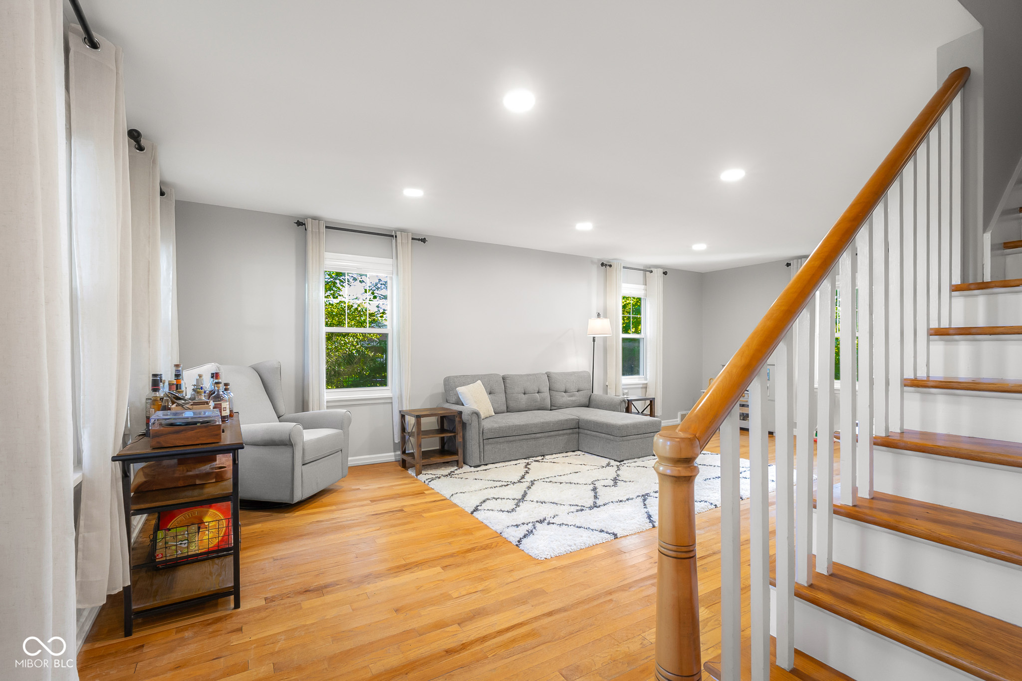 2712 Lafayette Avenue