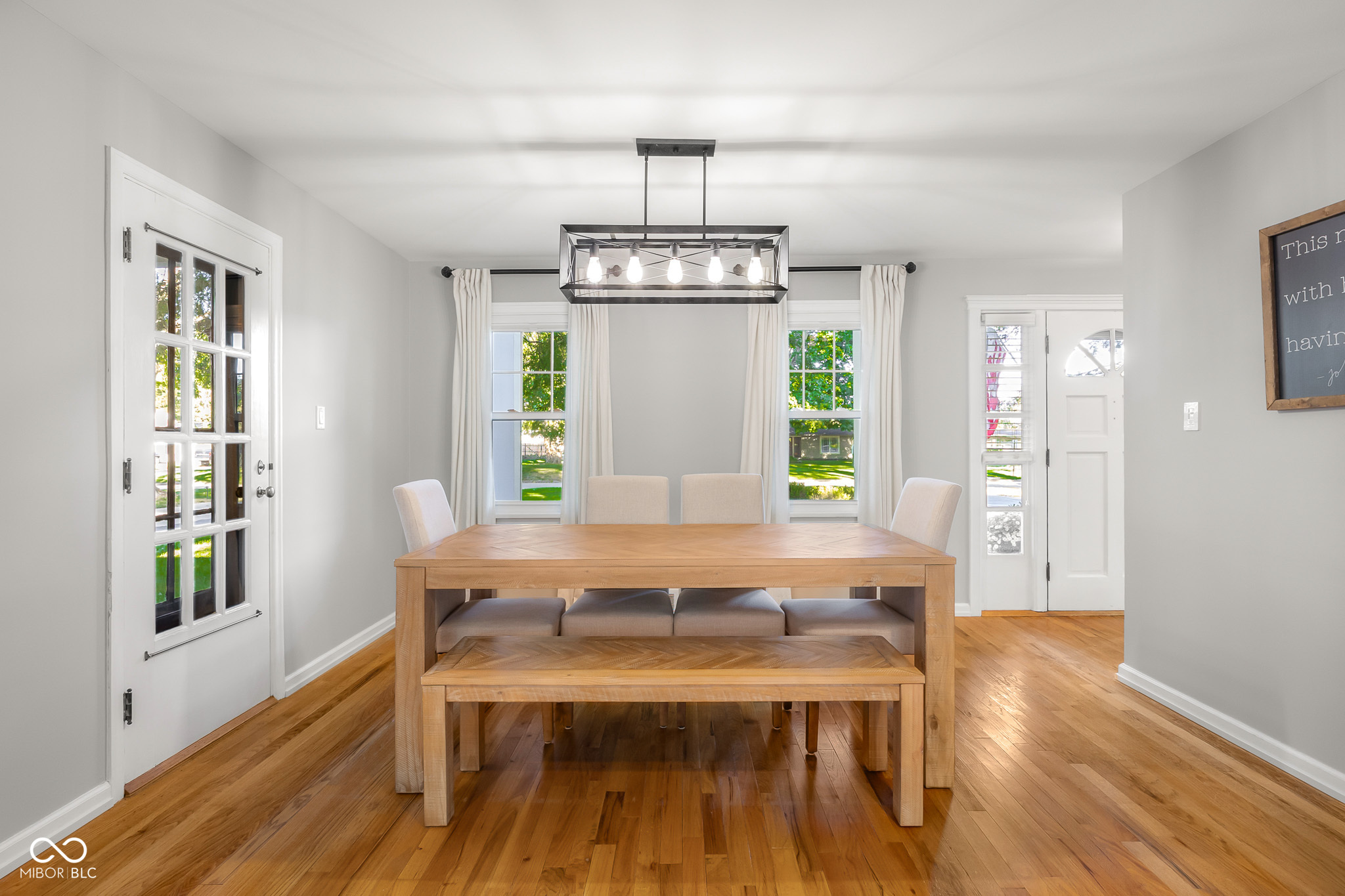 2712 Lafayette Avenue