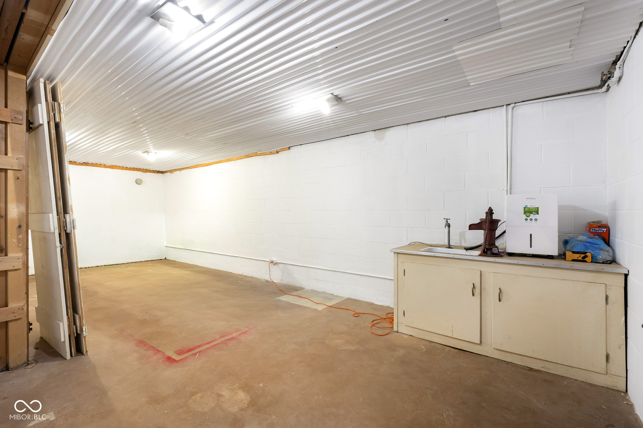 2712 Lafayette Avenue