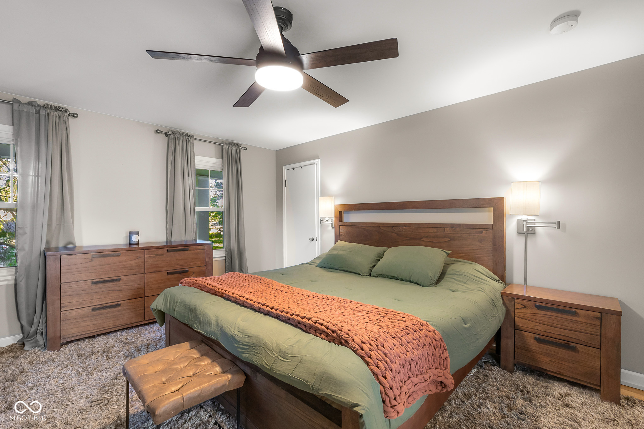 2712 Lafayette Avenue