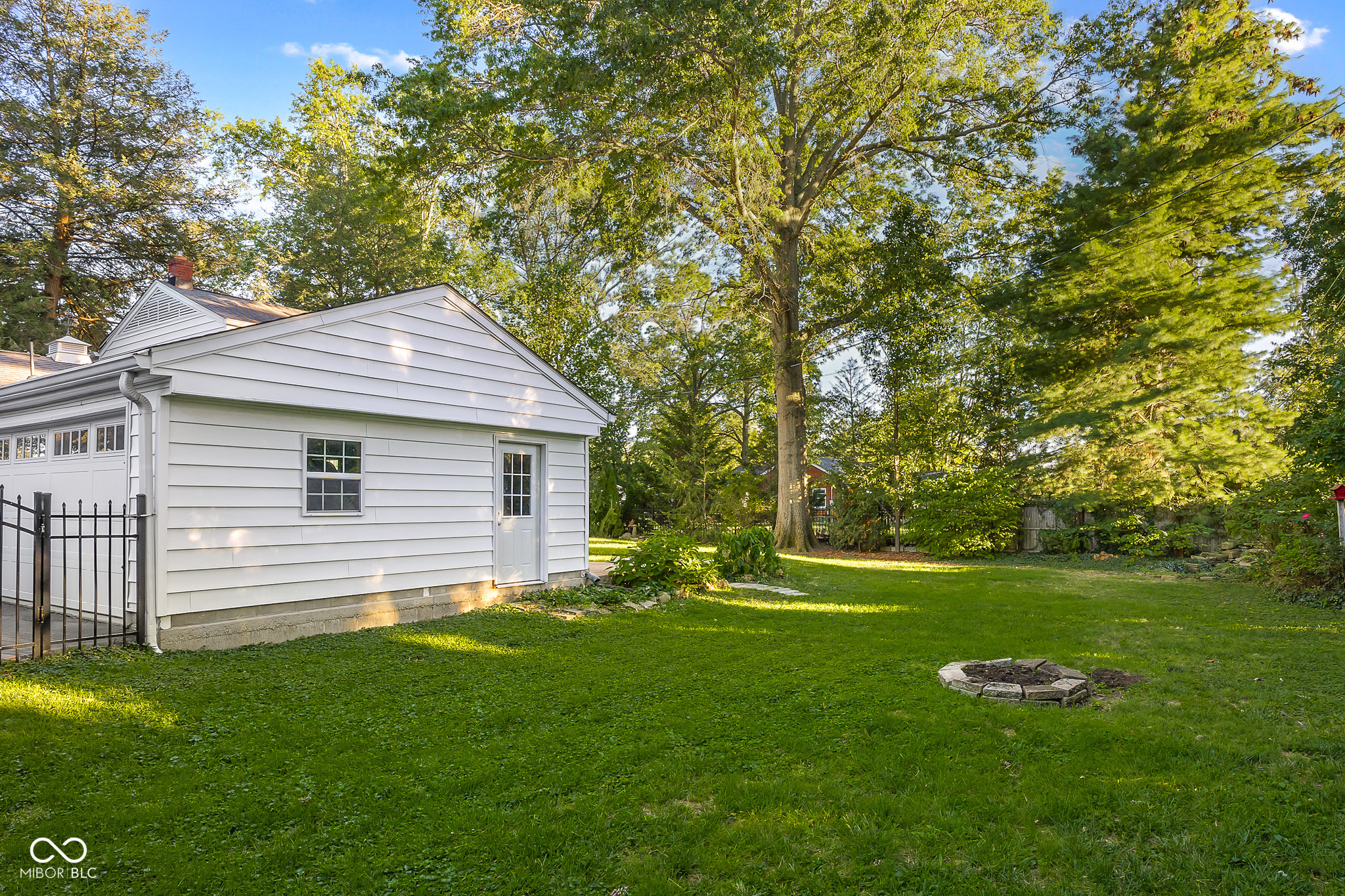 2712 Lafayette Avenue