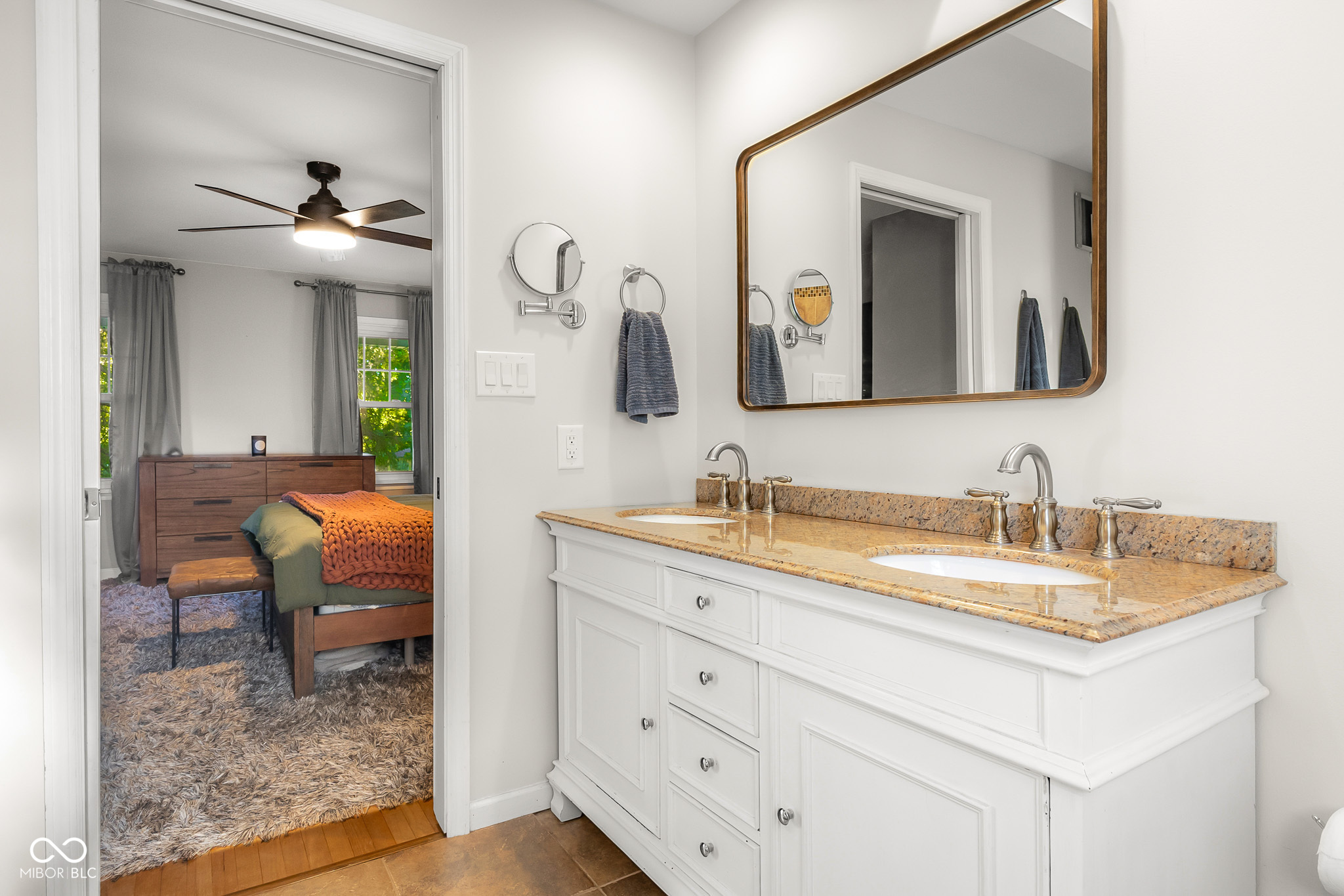 2712 Lafayette Avenue