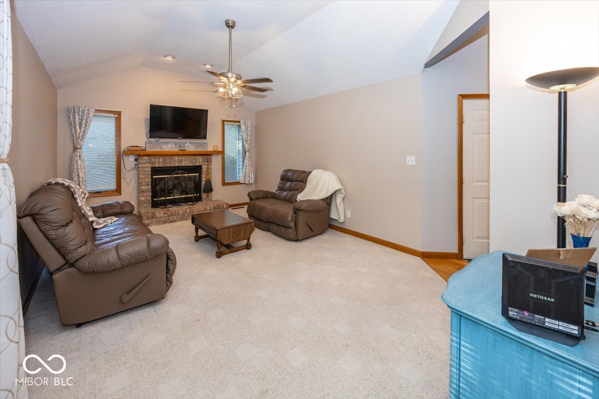 3411 Briar Ridge Way