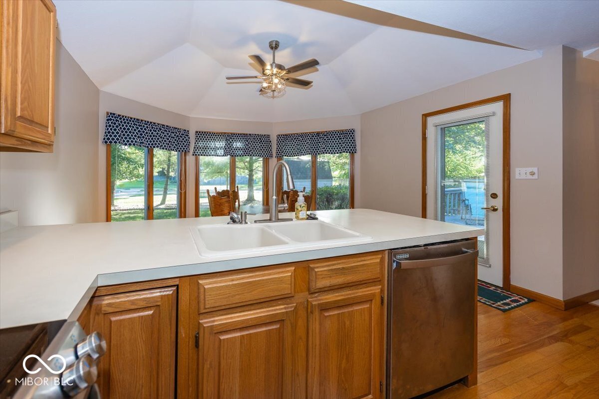 3411 Briar Ridge Way