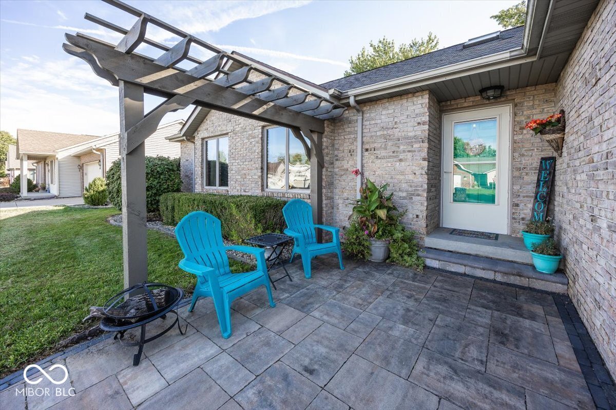 3411 Briar Ridge Way