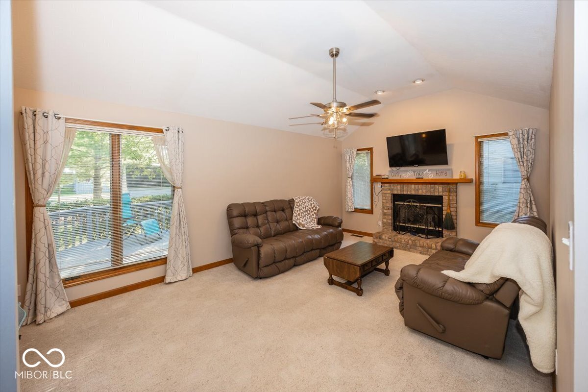 3411 Briar Ridge Way