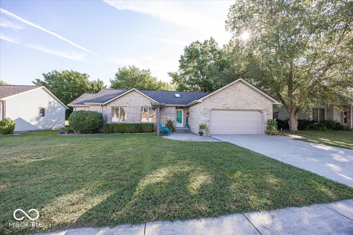 3411 Briar Ridge Way