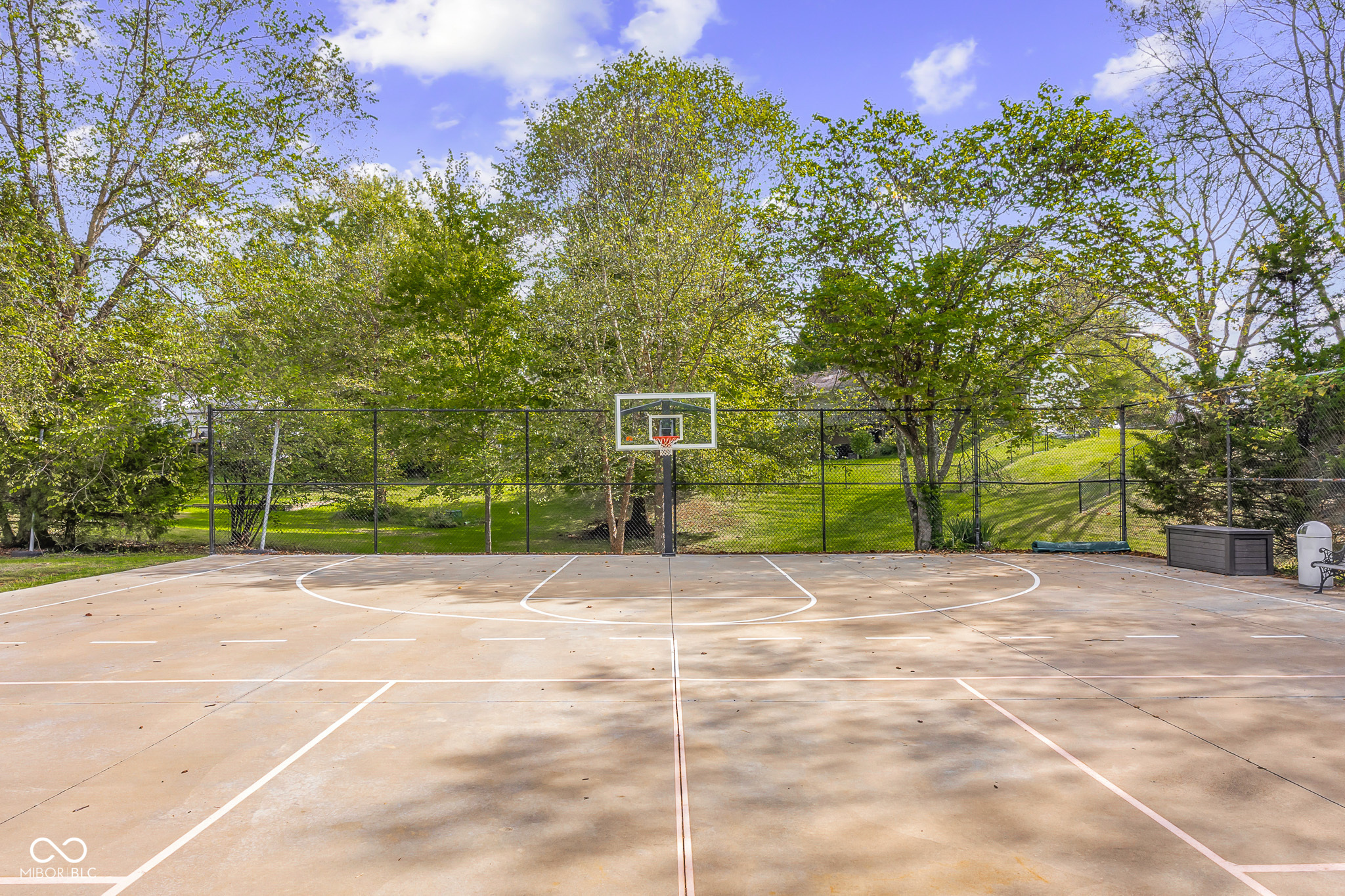 950 Countryside Lane