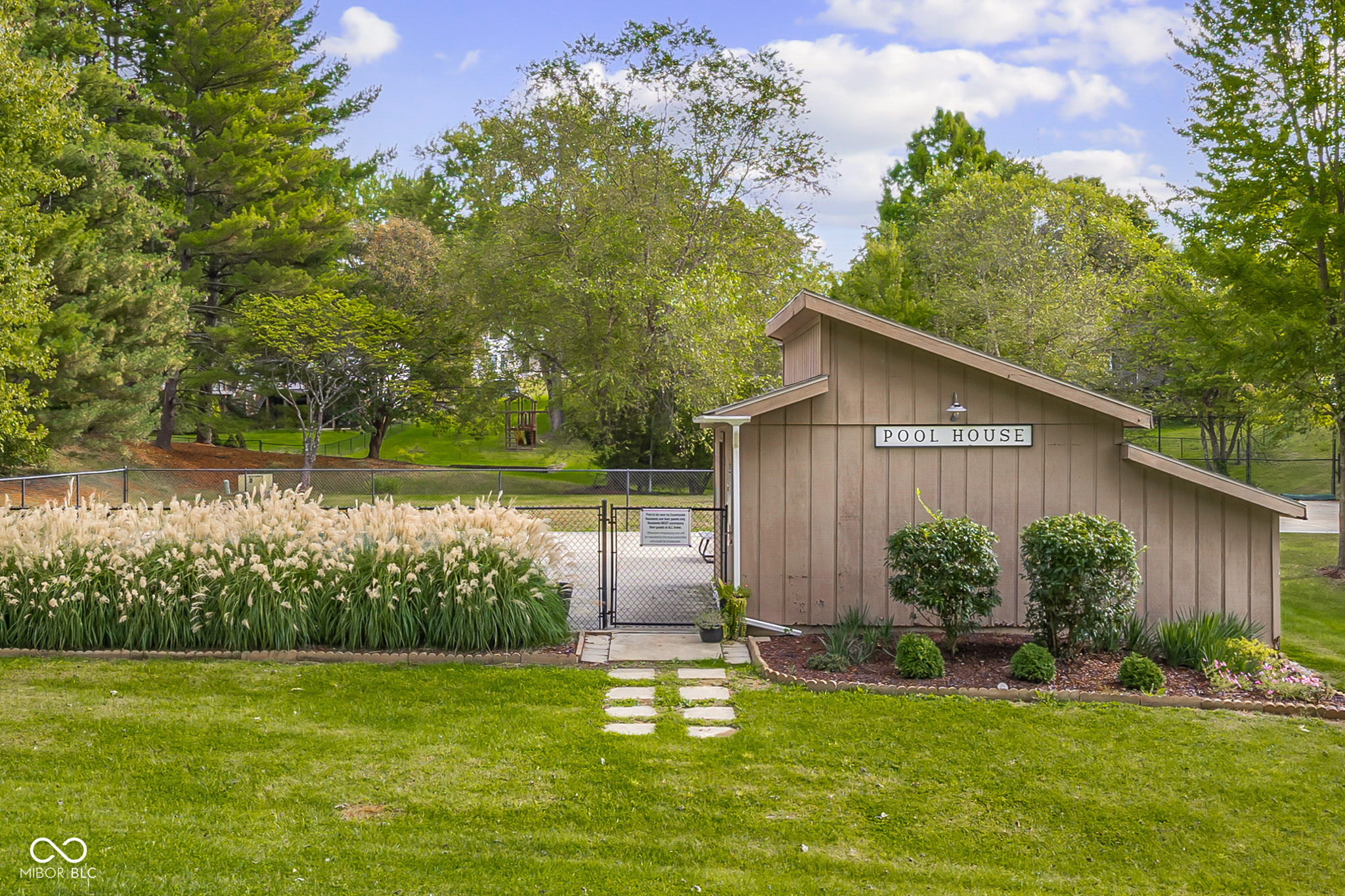 950 Countryside Lane