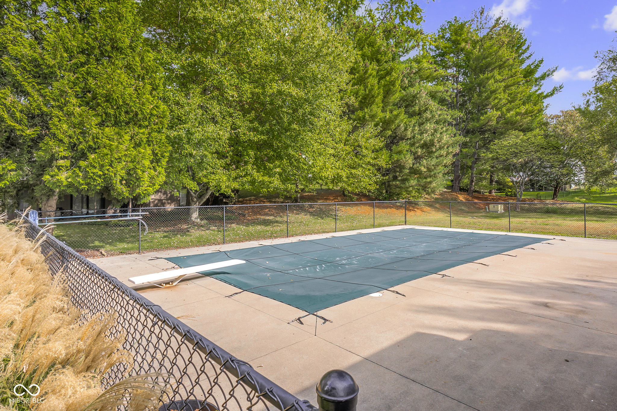 950 Countryside Lane