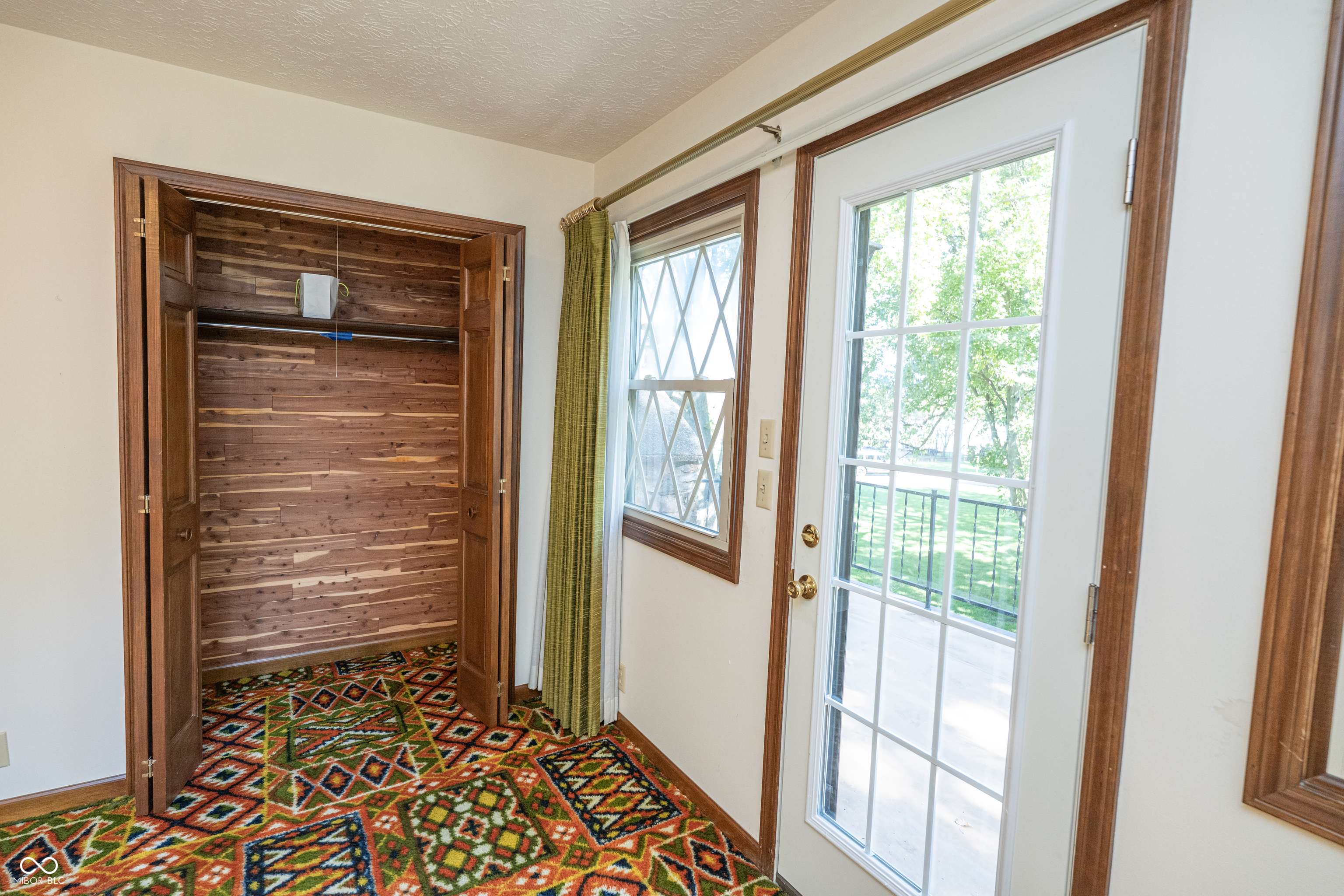 528 Robin Hood Drive