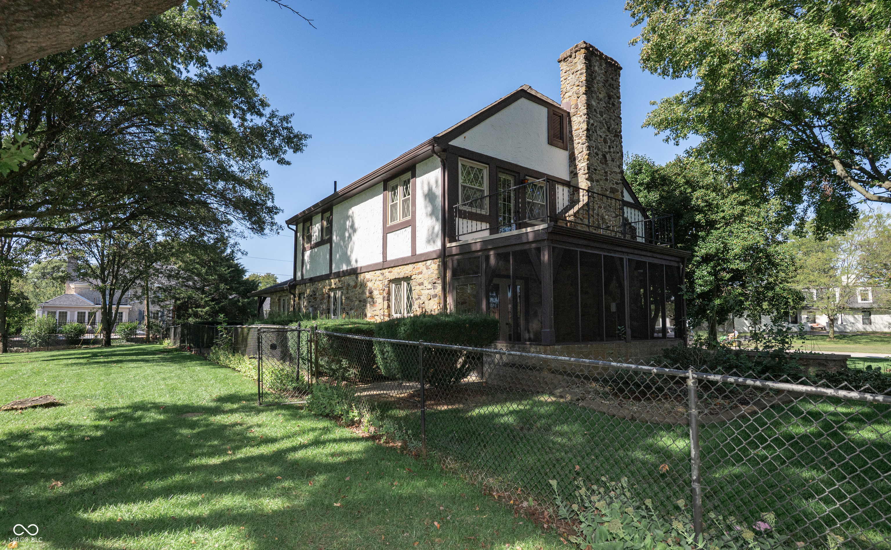 528 Robin Hood Drive