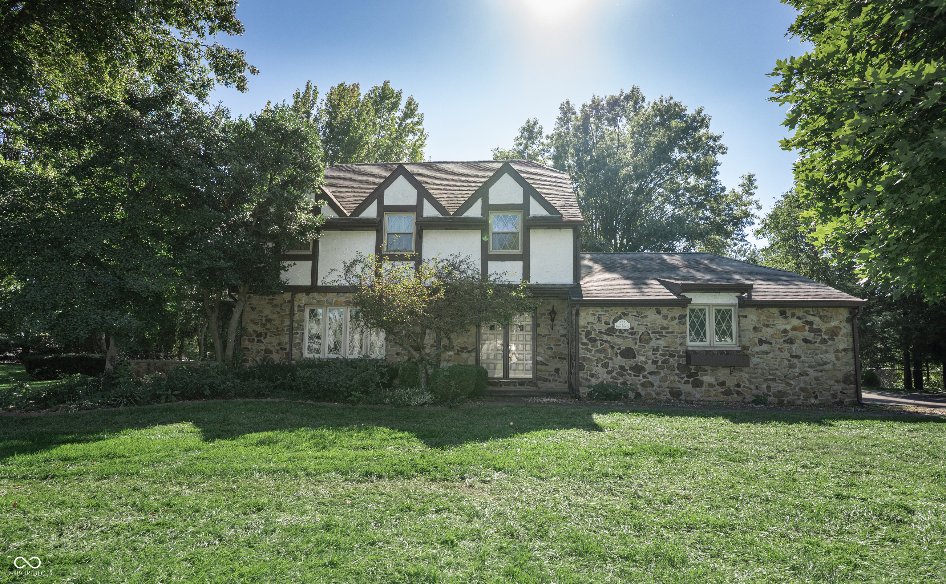 528 Robin Hood Drive