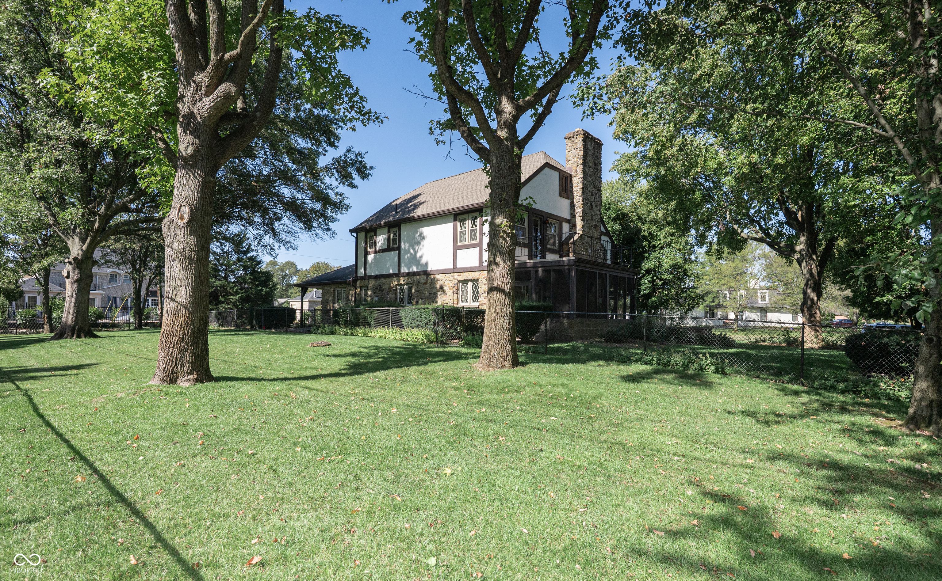 528 Robin Hood Drive