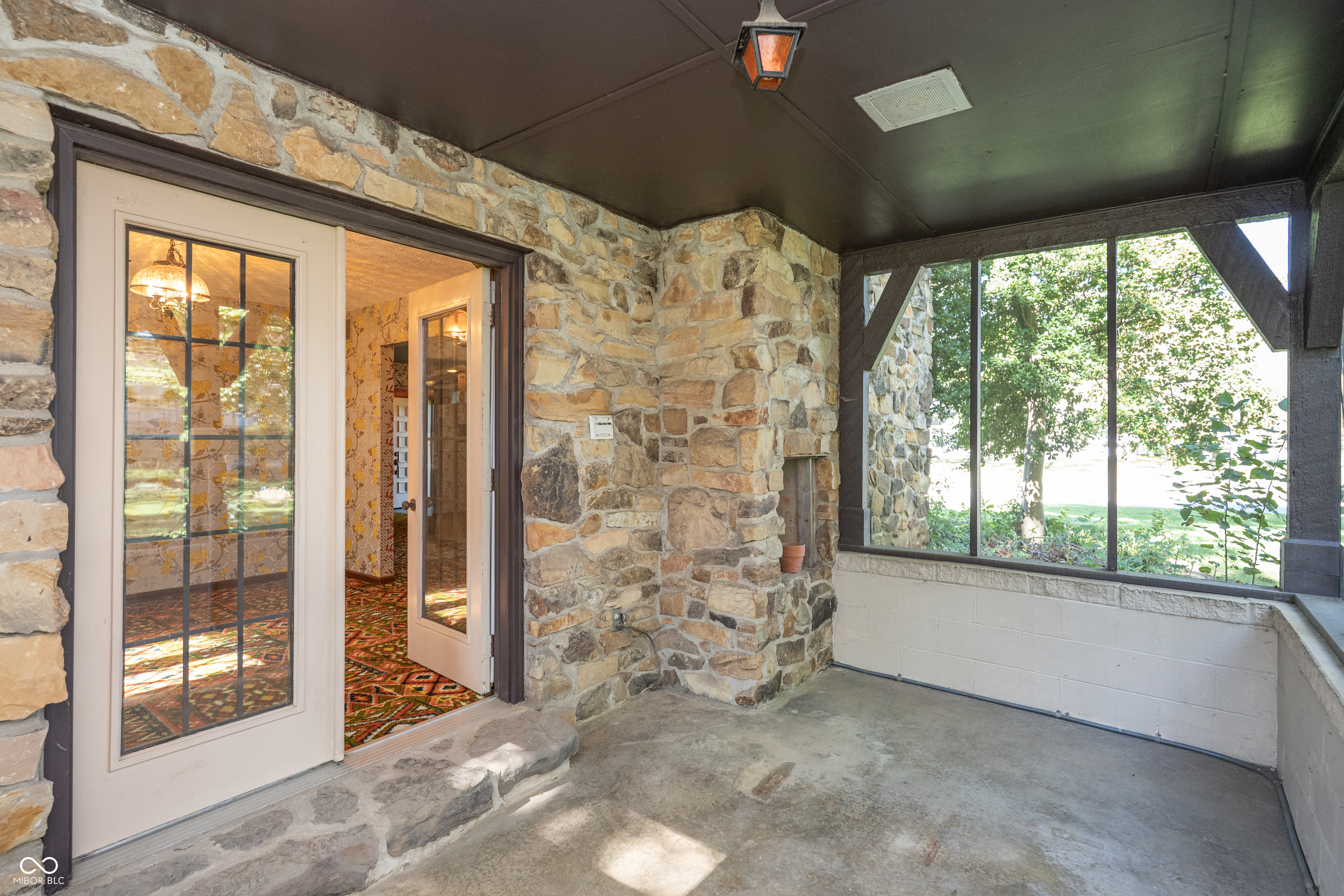 528 Robin Hood Drive