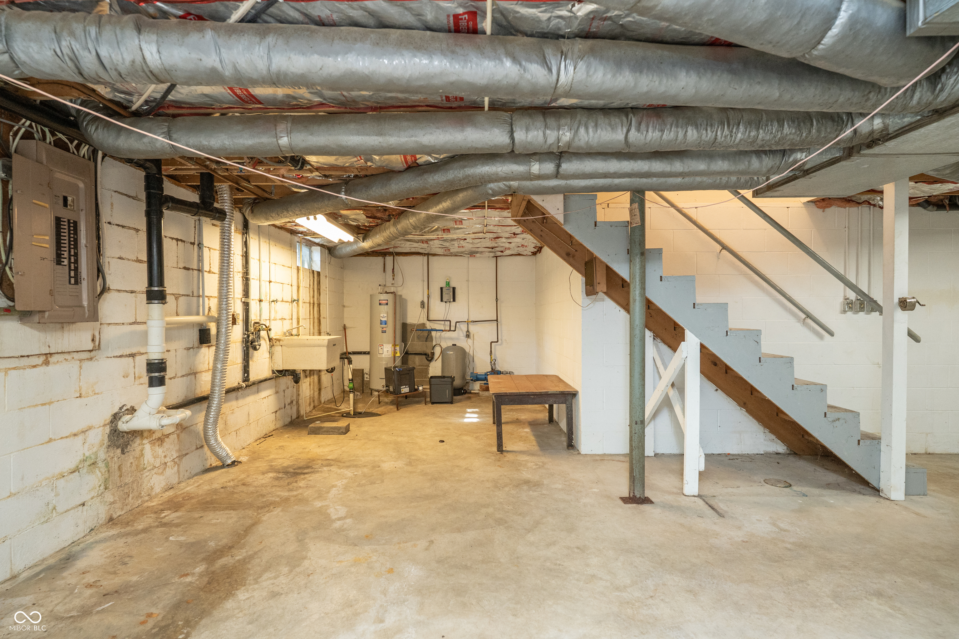 528 Robin Hood Drive