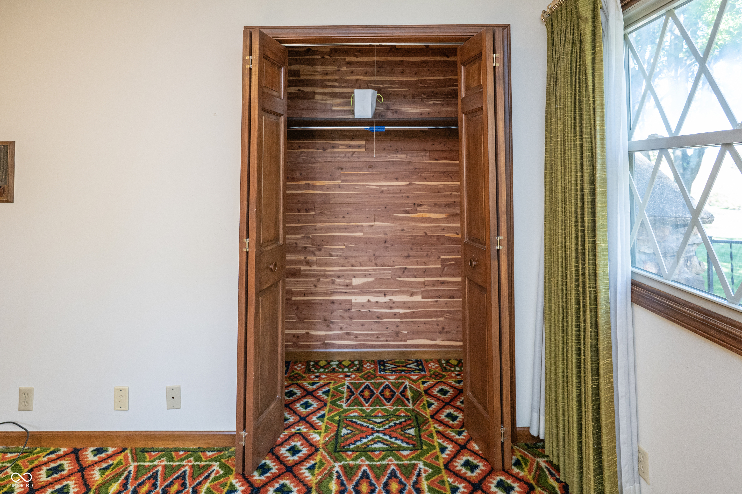 528 Robin Hood Drive