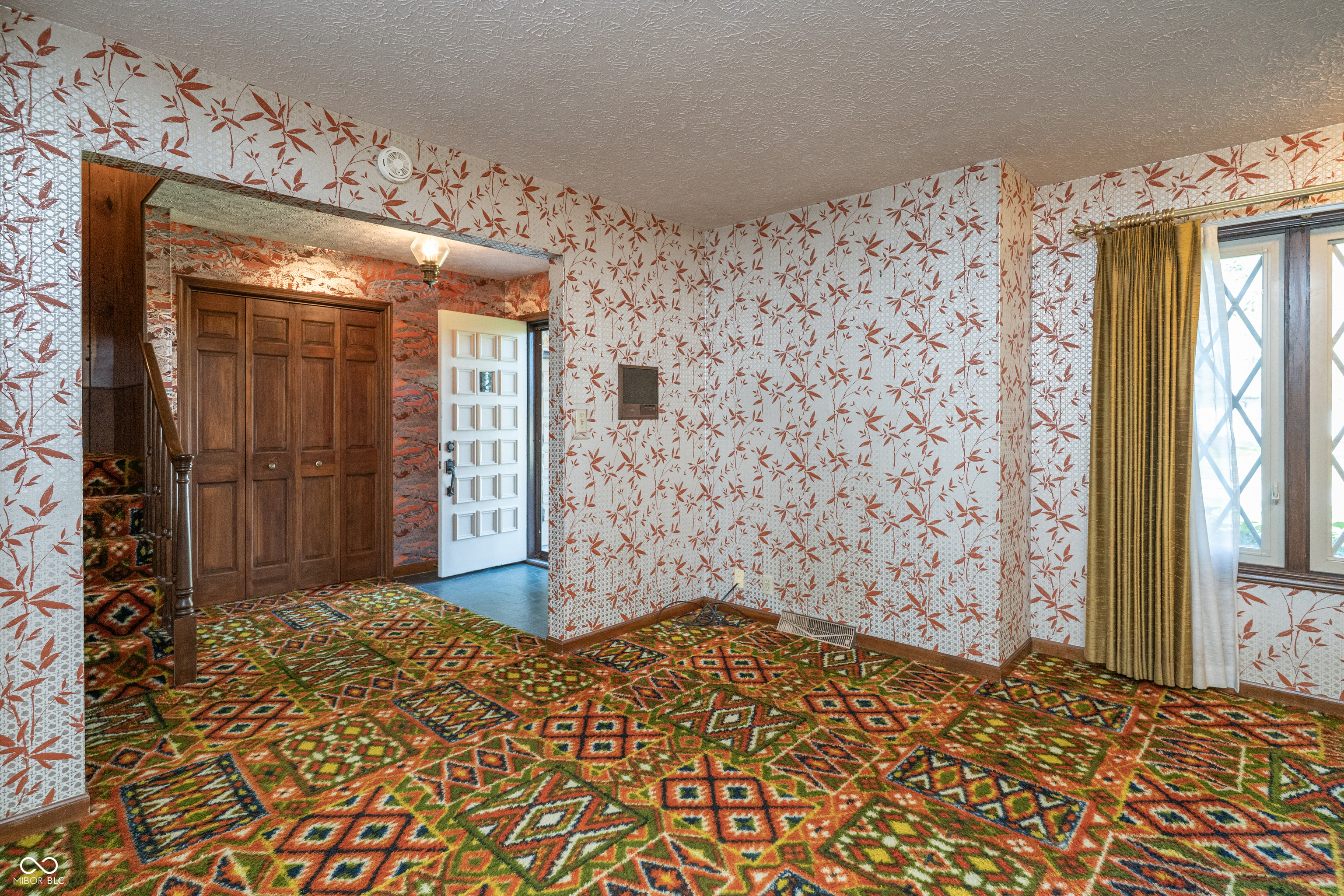 528 Robin Hood Drive