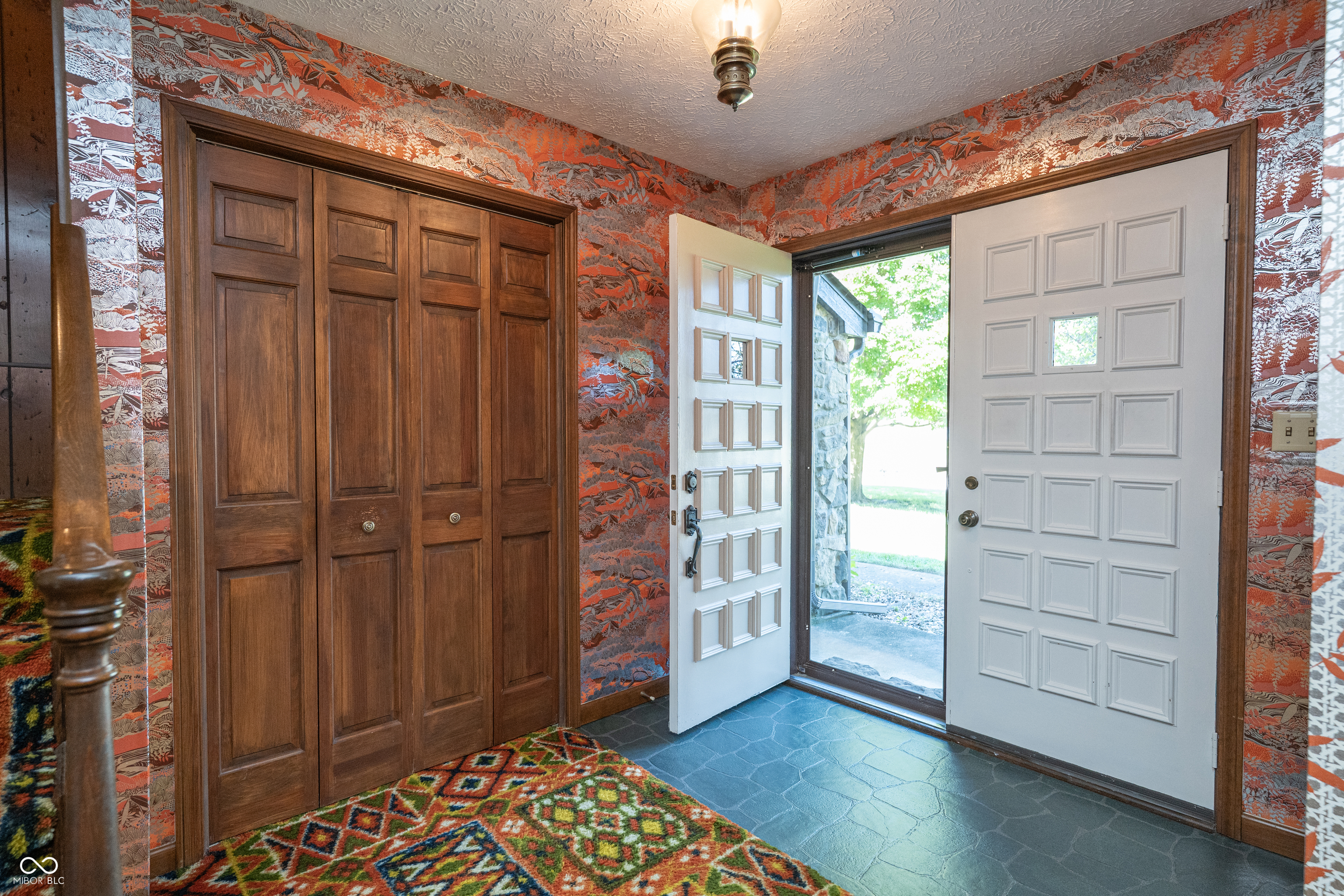 528 Robin Hood Drive