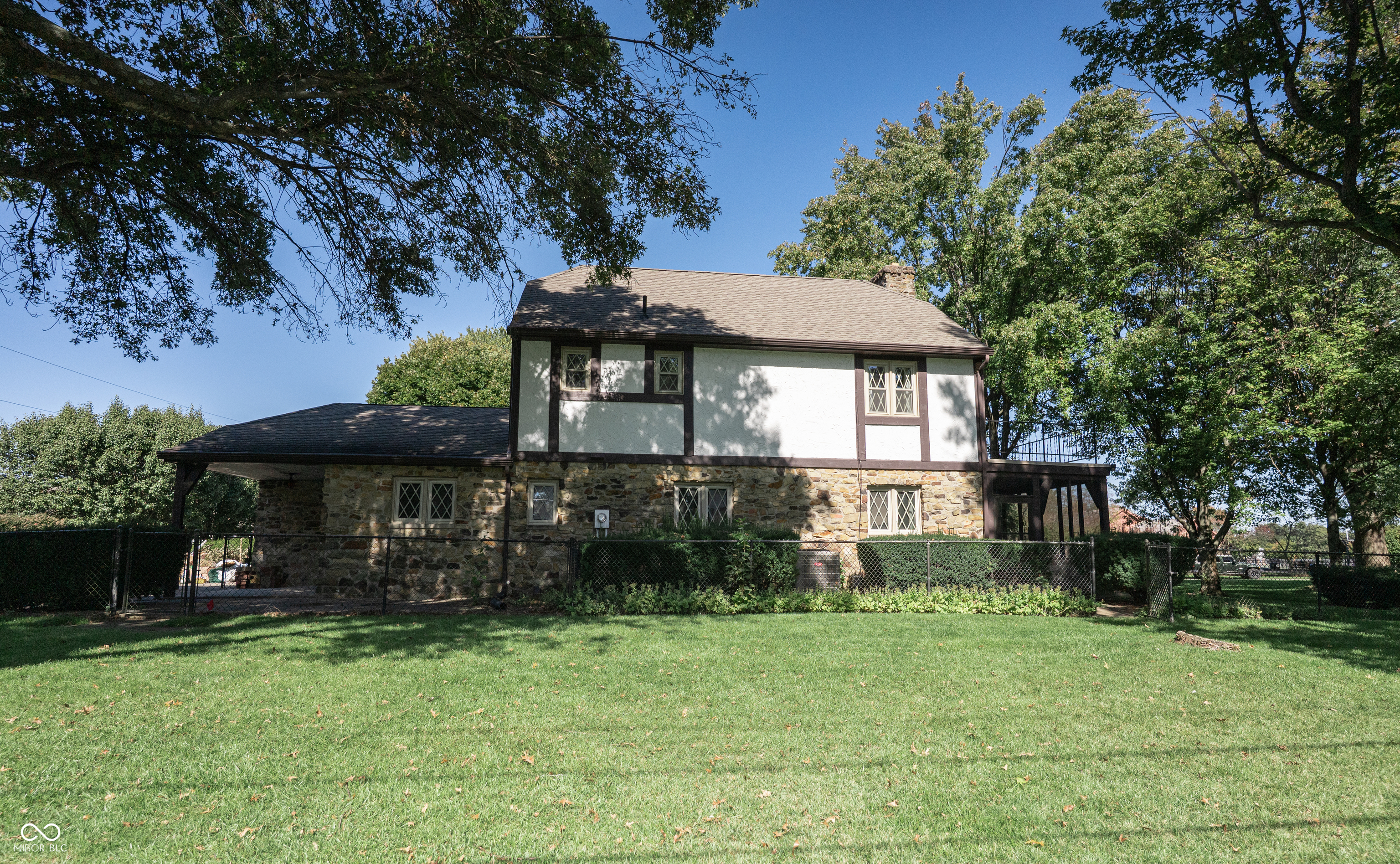 528 Robin Hood Drive