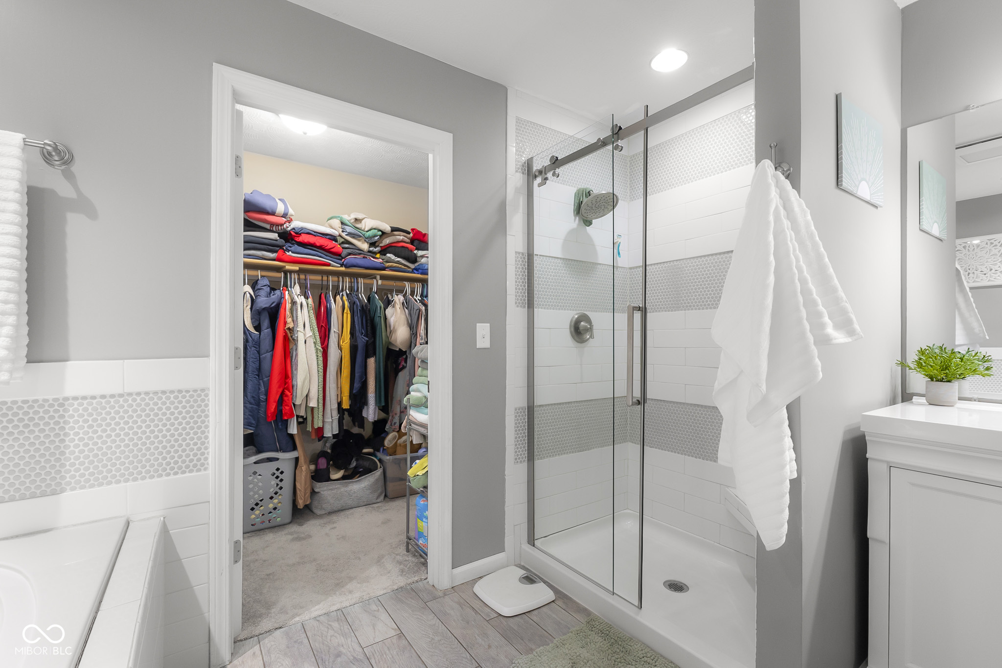 7156 N County Road 1000 E