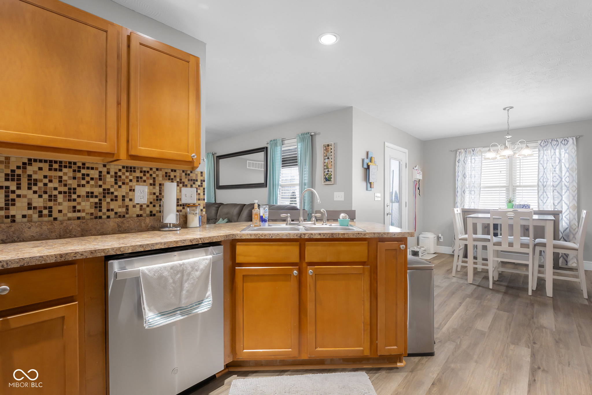 7156 N County Road 1000 E