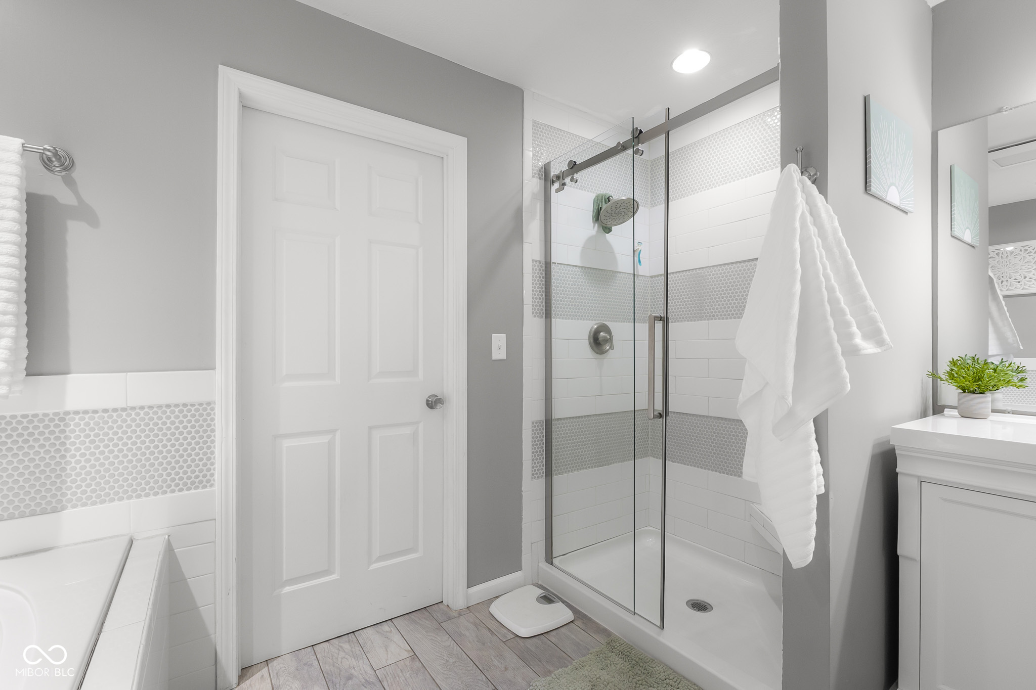 7156 N County Road 1000 E