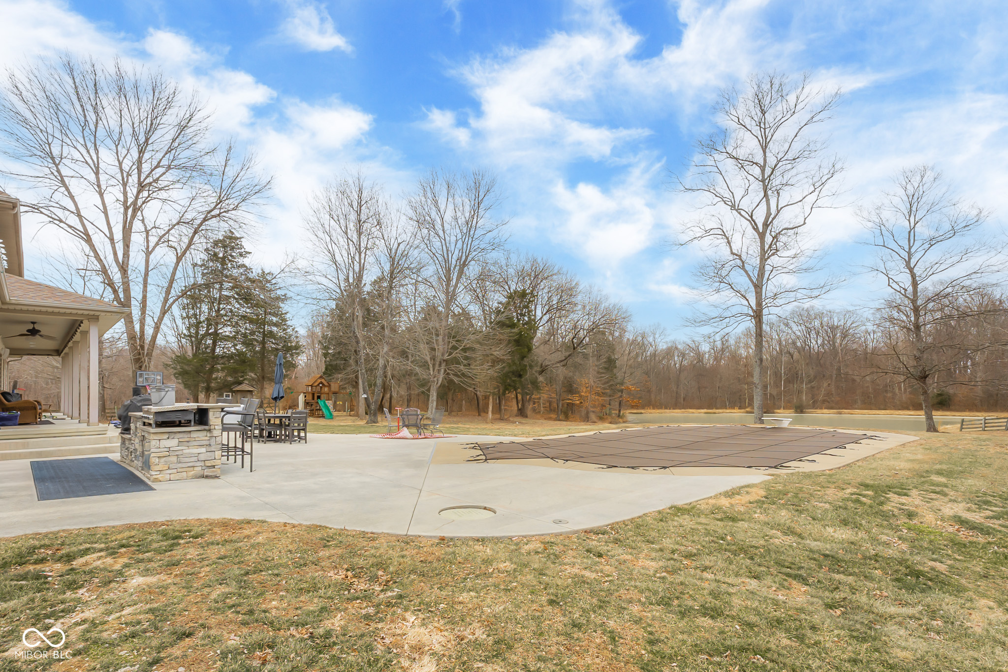 537 N County Road 250 E