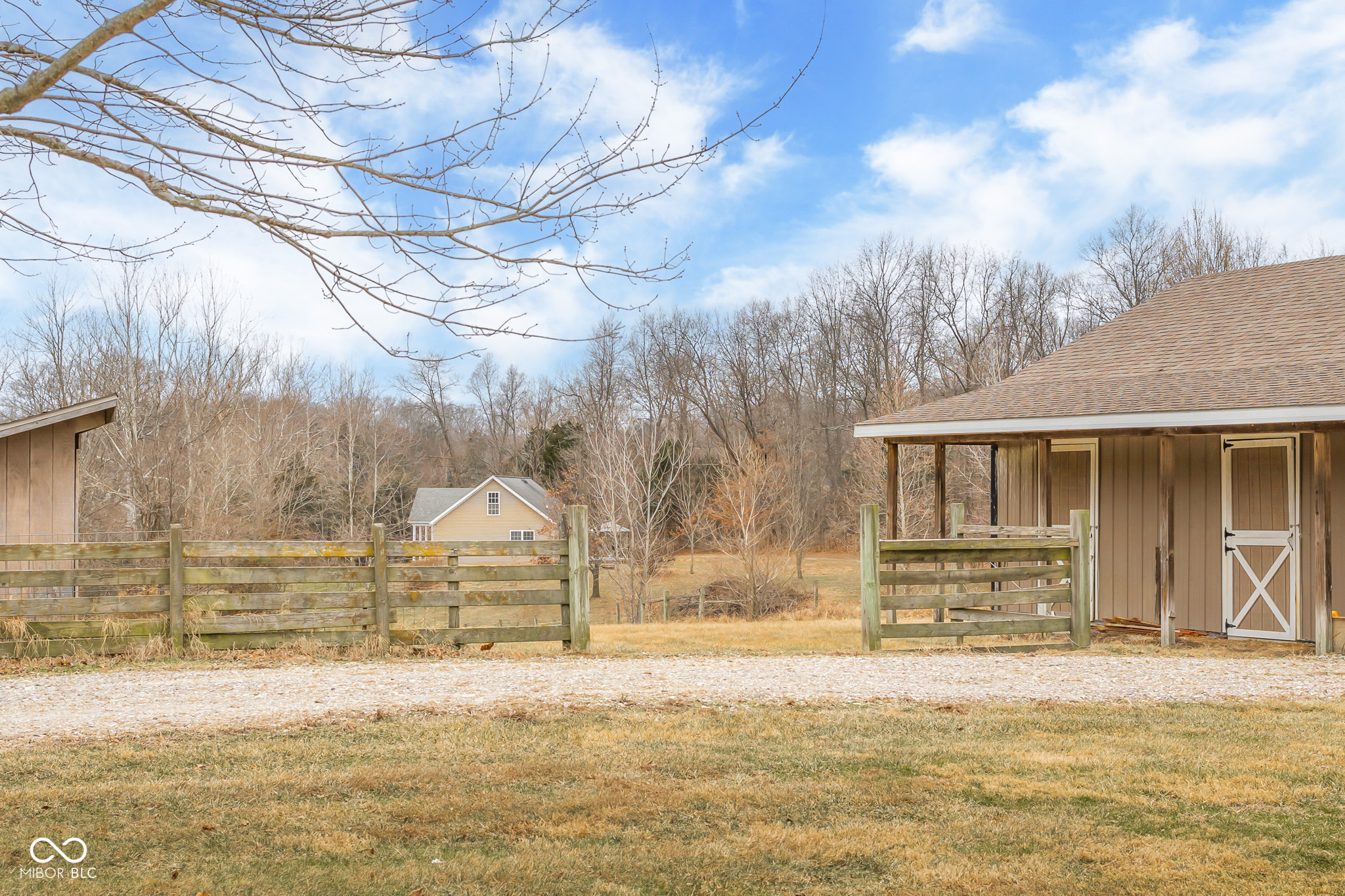 537 N County Road 250 E