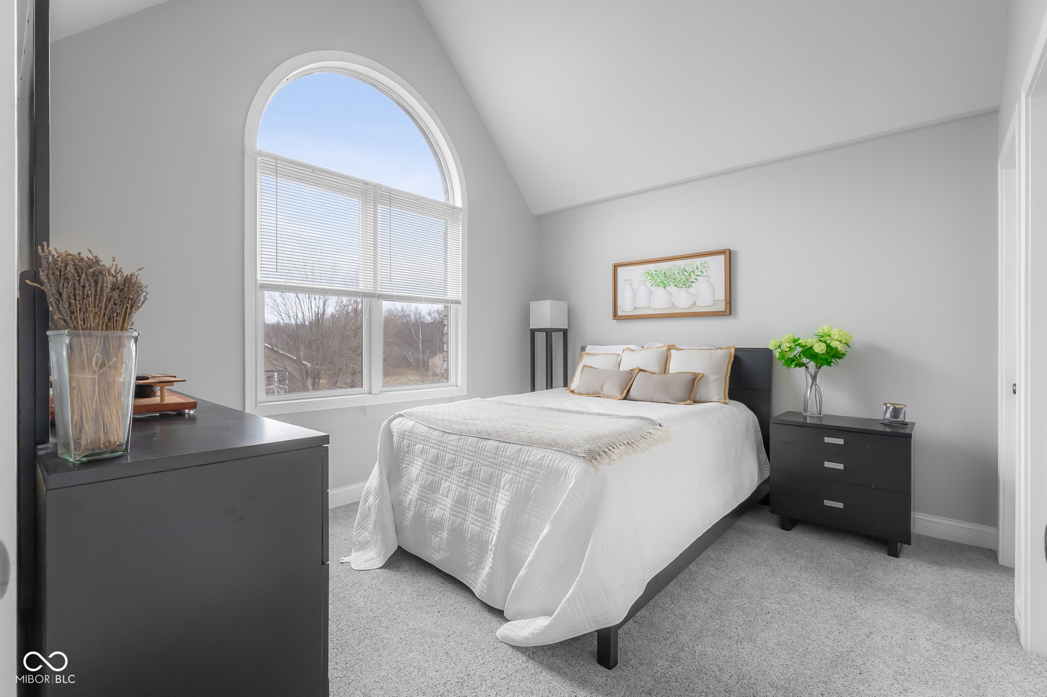 537 N County Road 250 E