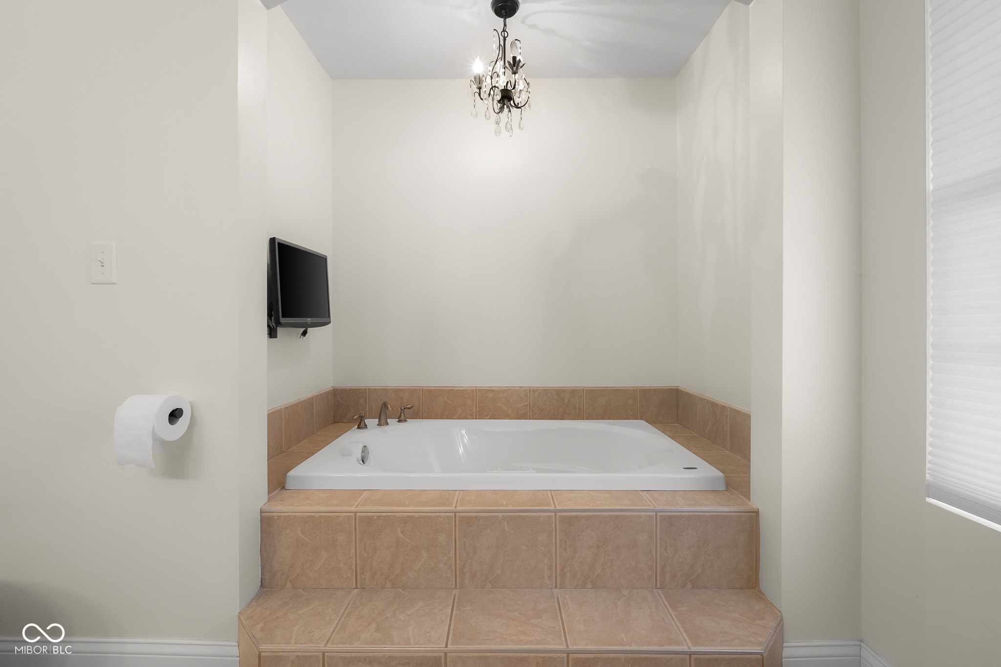 2349 E County Road 25 N