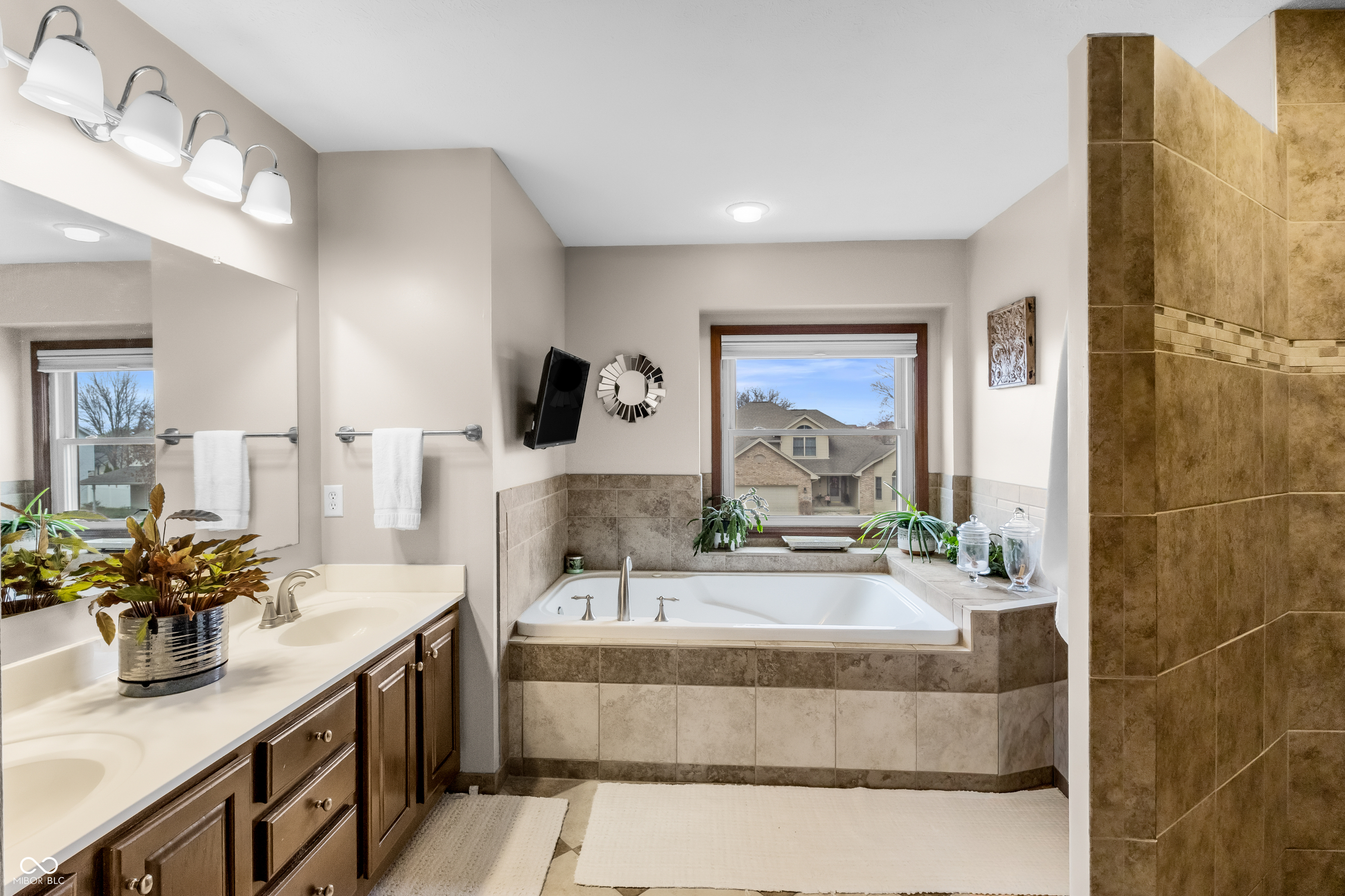 2033 Cheyenne Trail