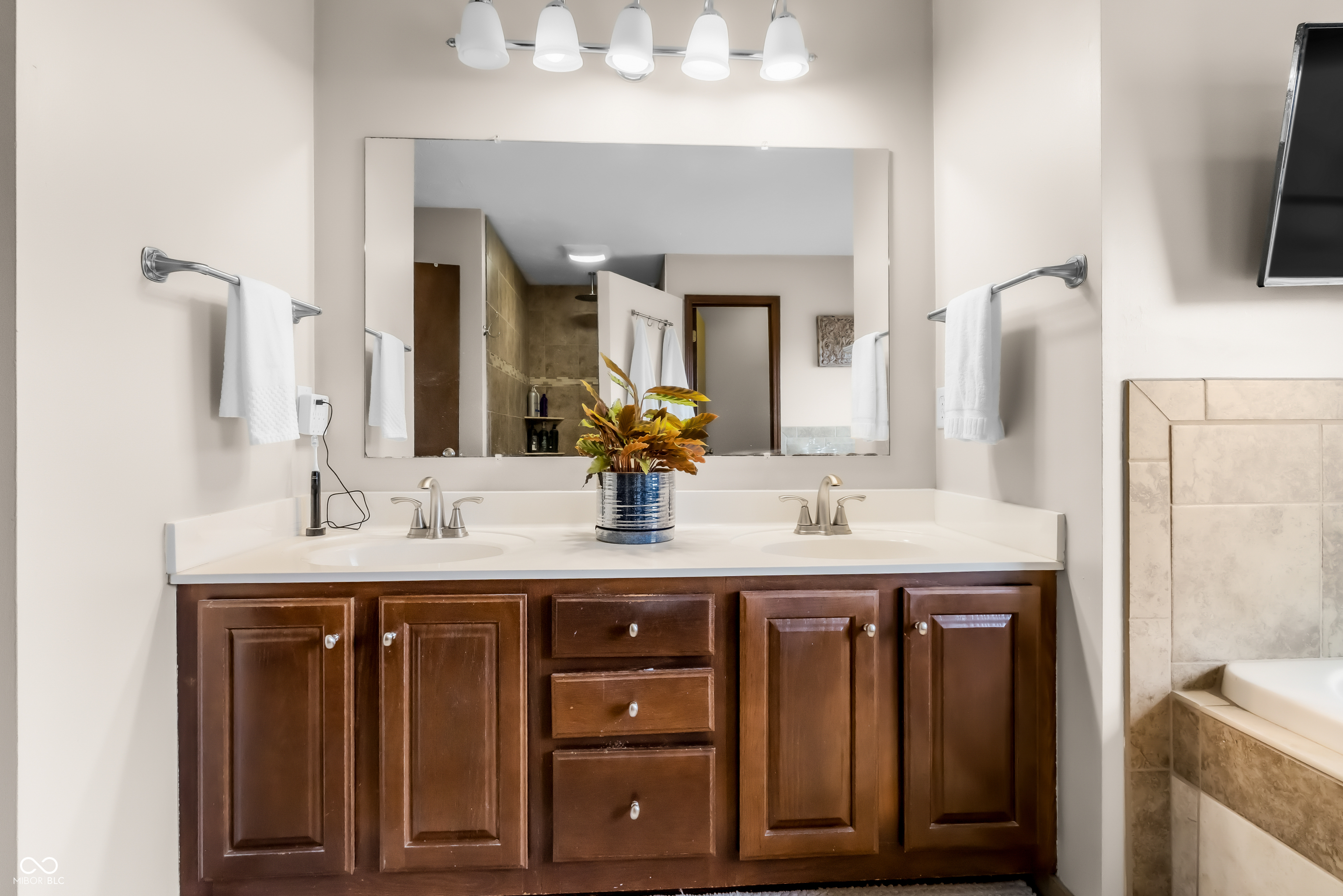 2033 Cheyenne Trail
