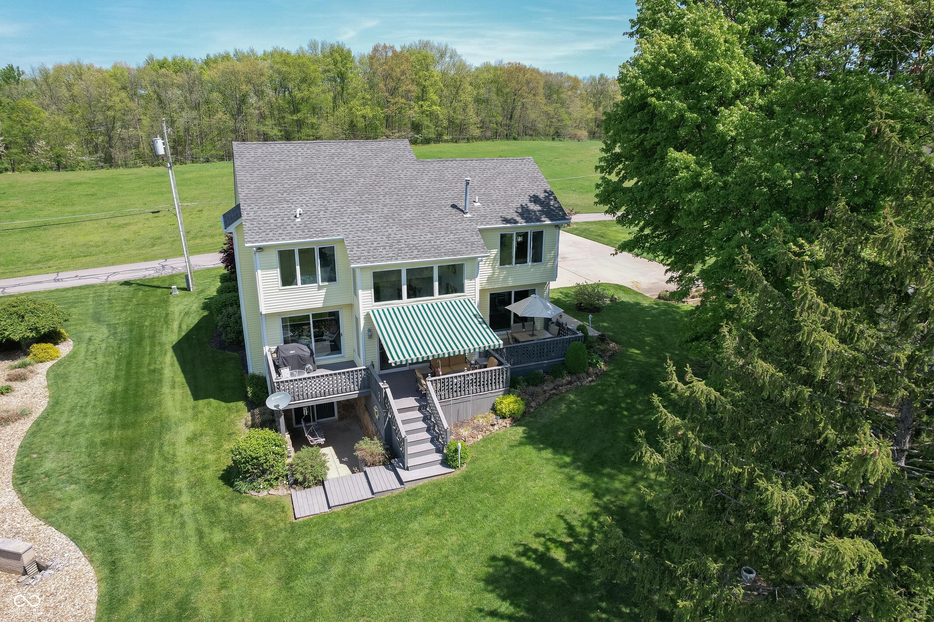 889 E North Shore Drive