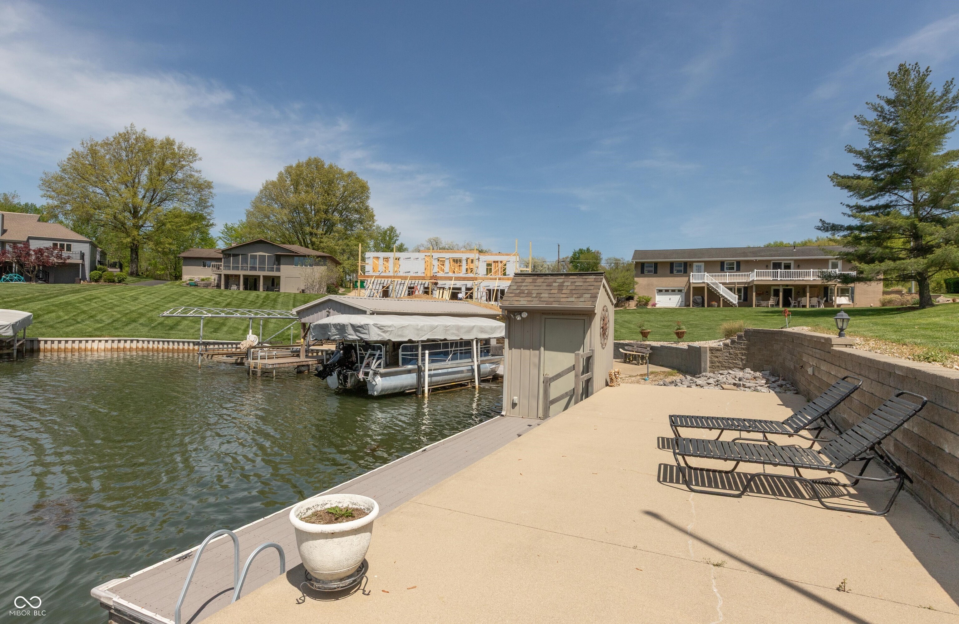 889 E North Shore Drive