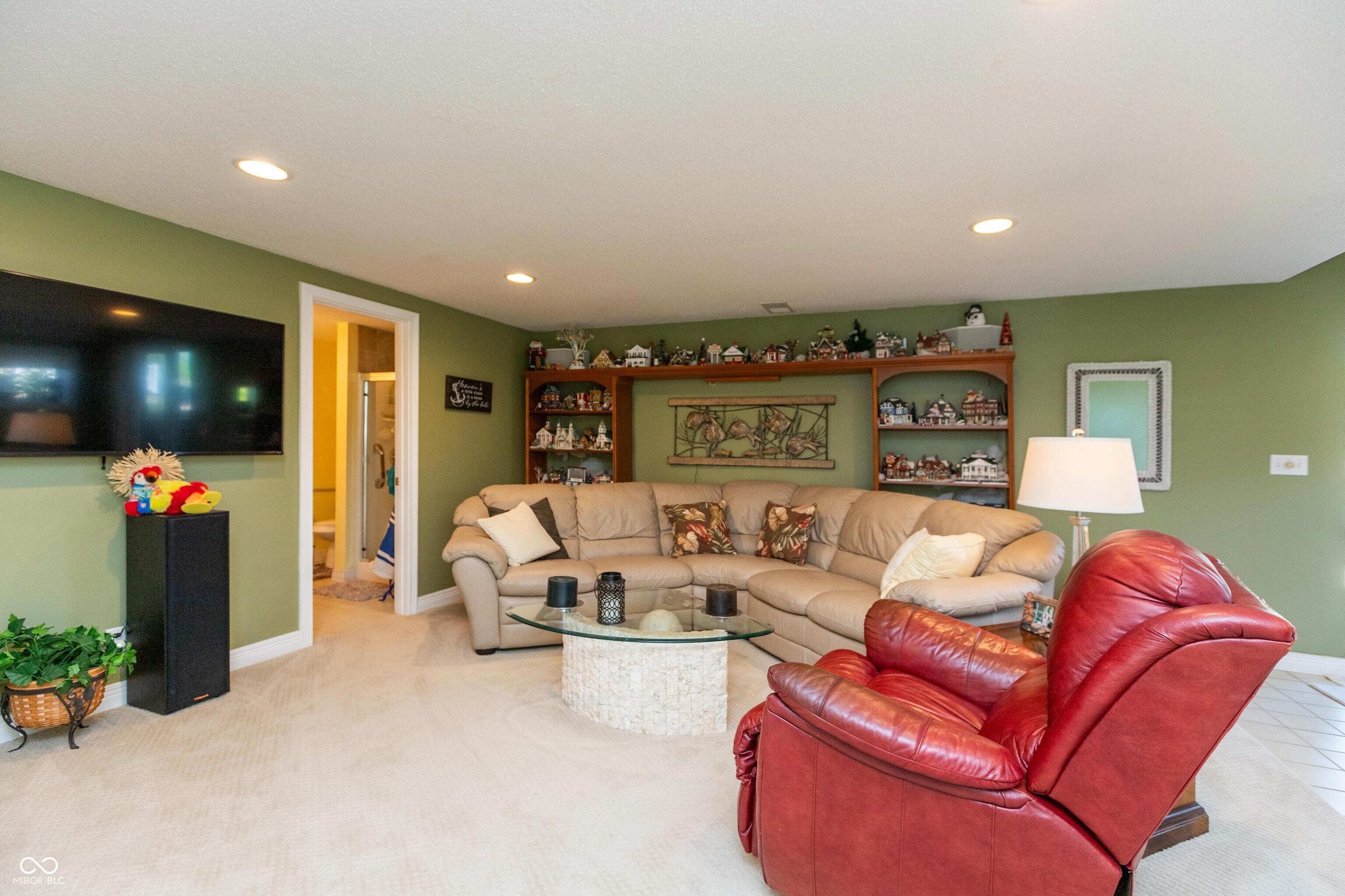 889 E North Shore Drive