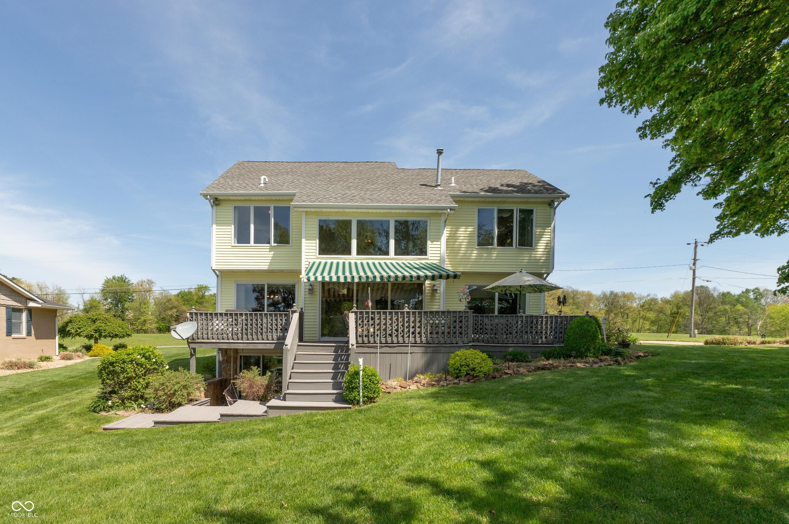 889 E North Shore Drive