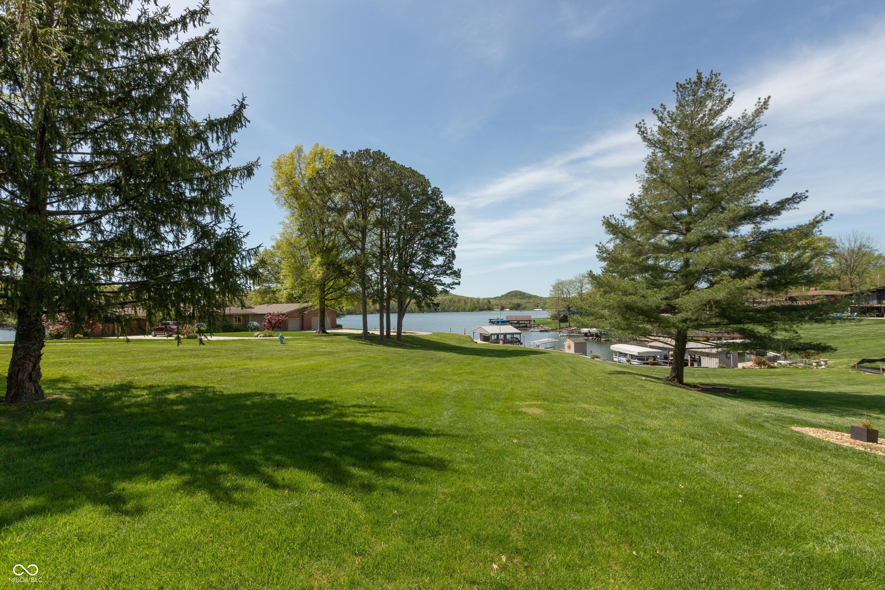 889 E North Shore Drive