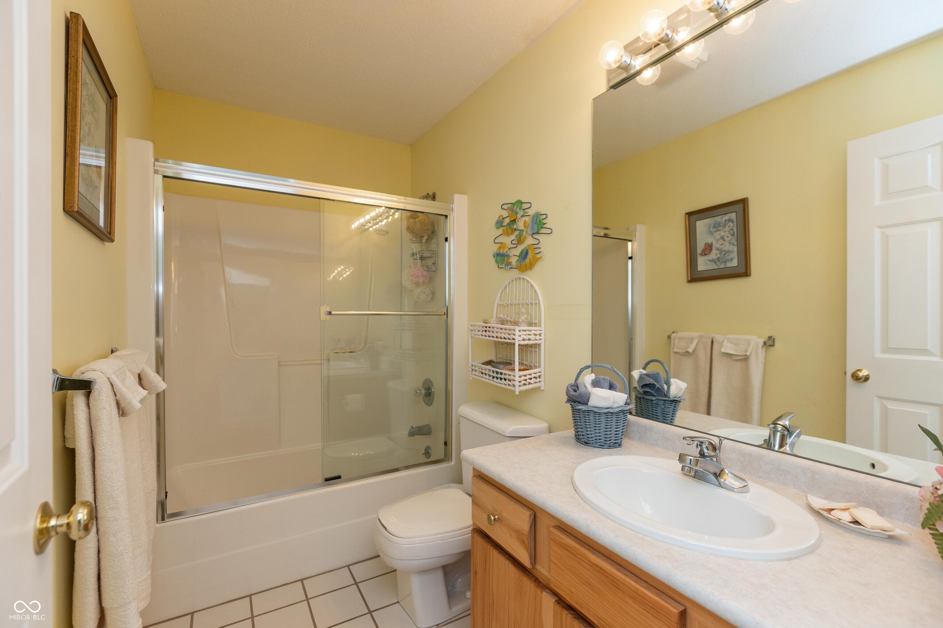 889 E North Shore Drive