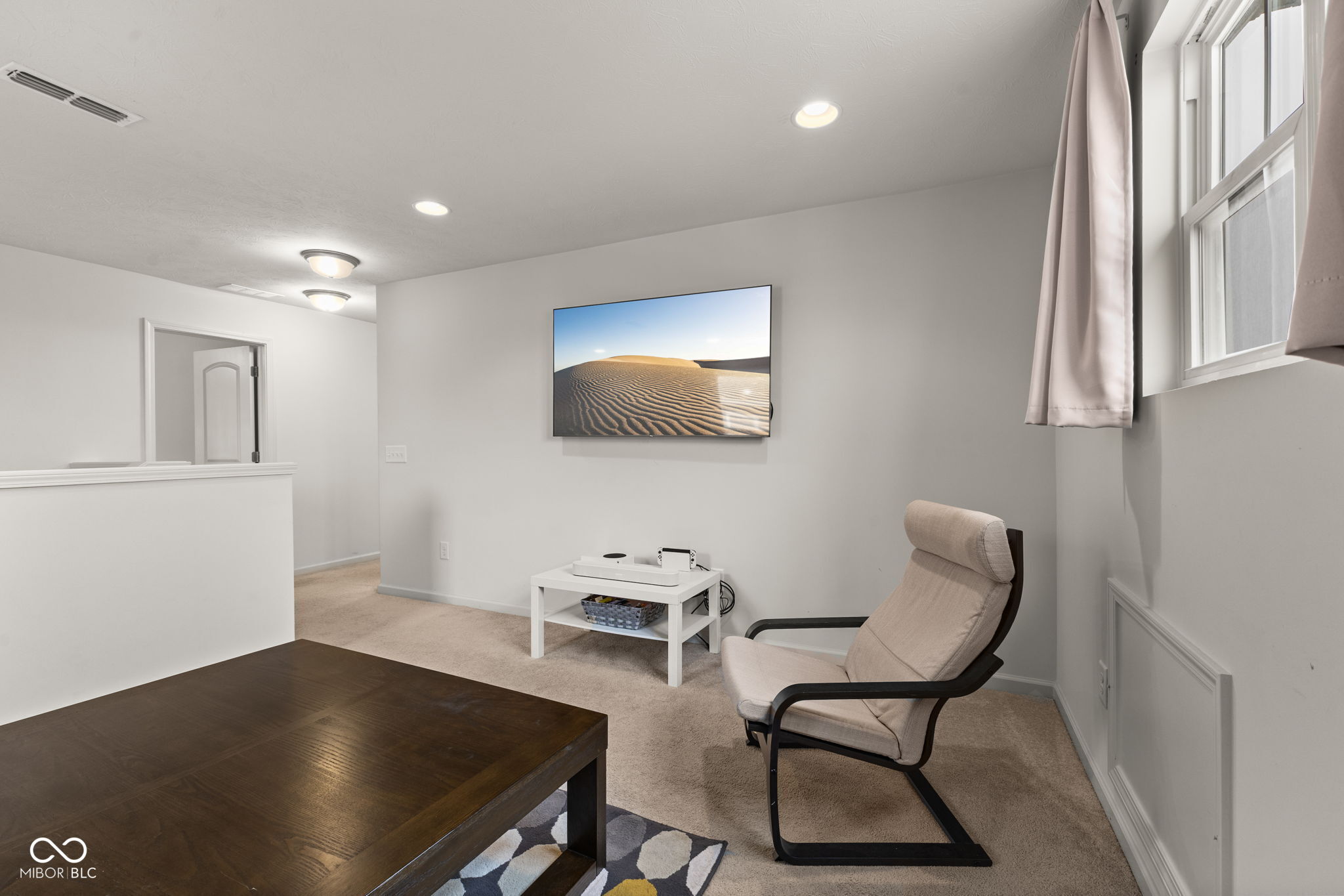 1398 Sarah Way