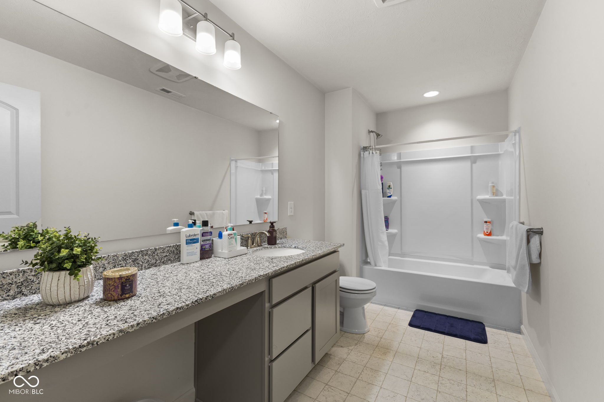 1398 Sarah Way