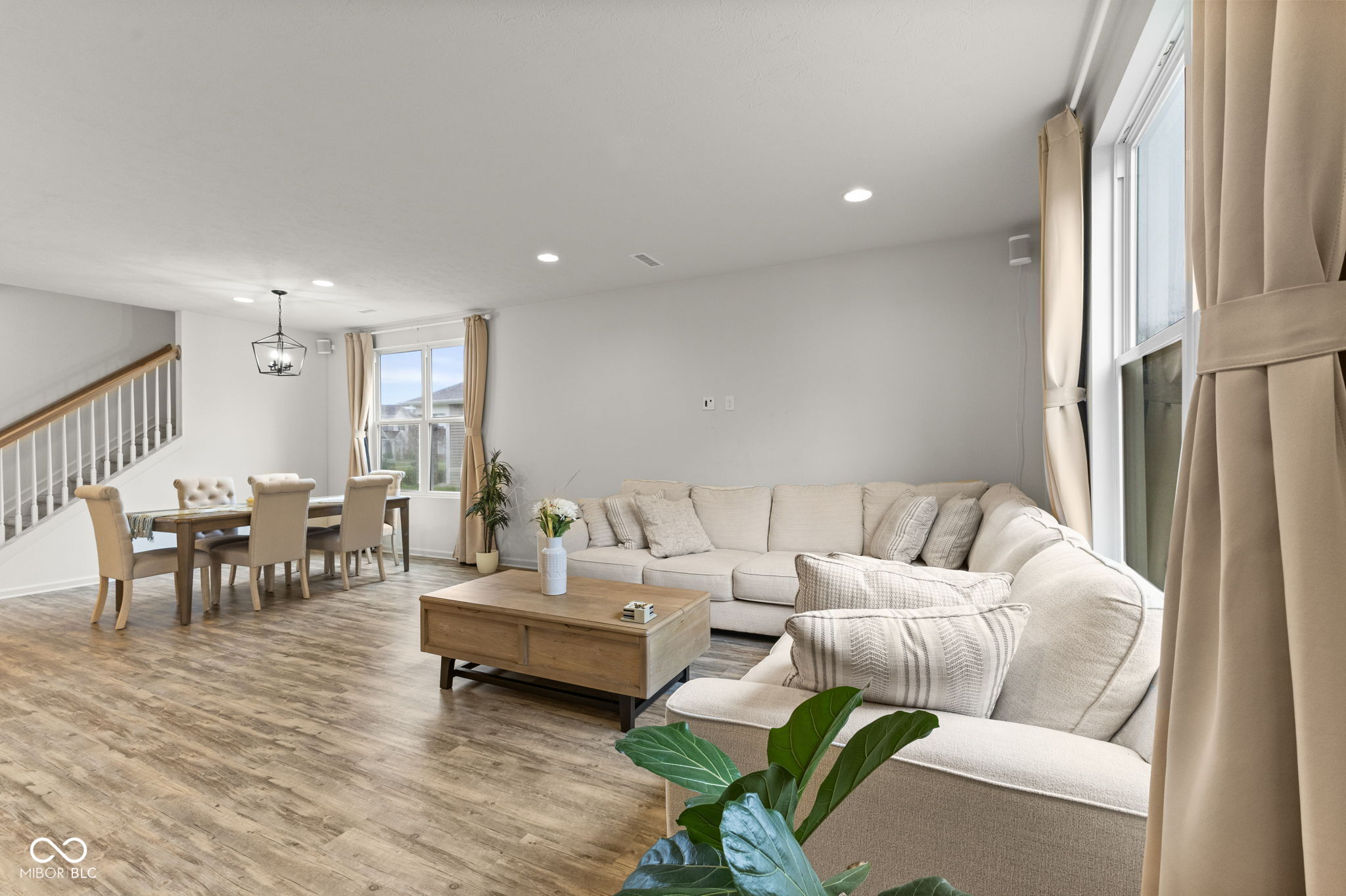 1398 Sarah Way