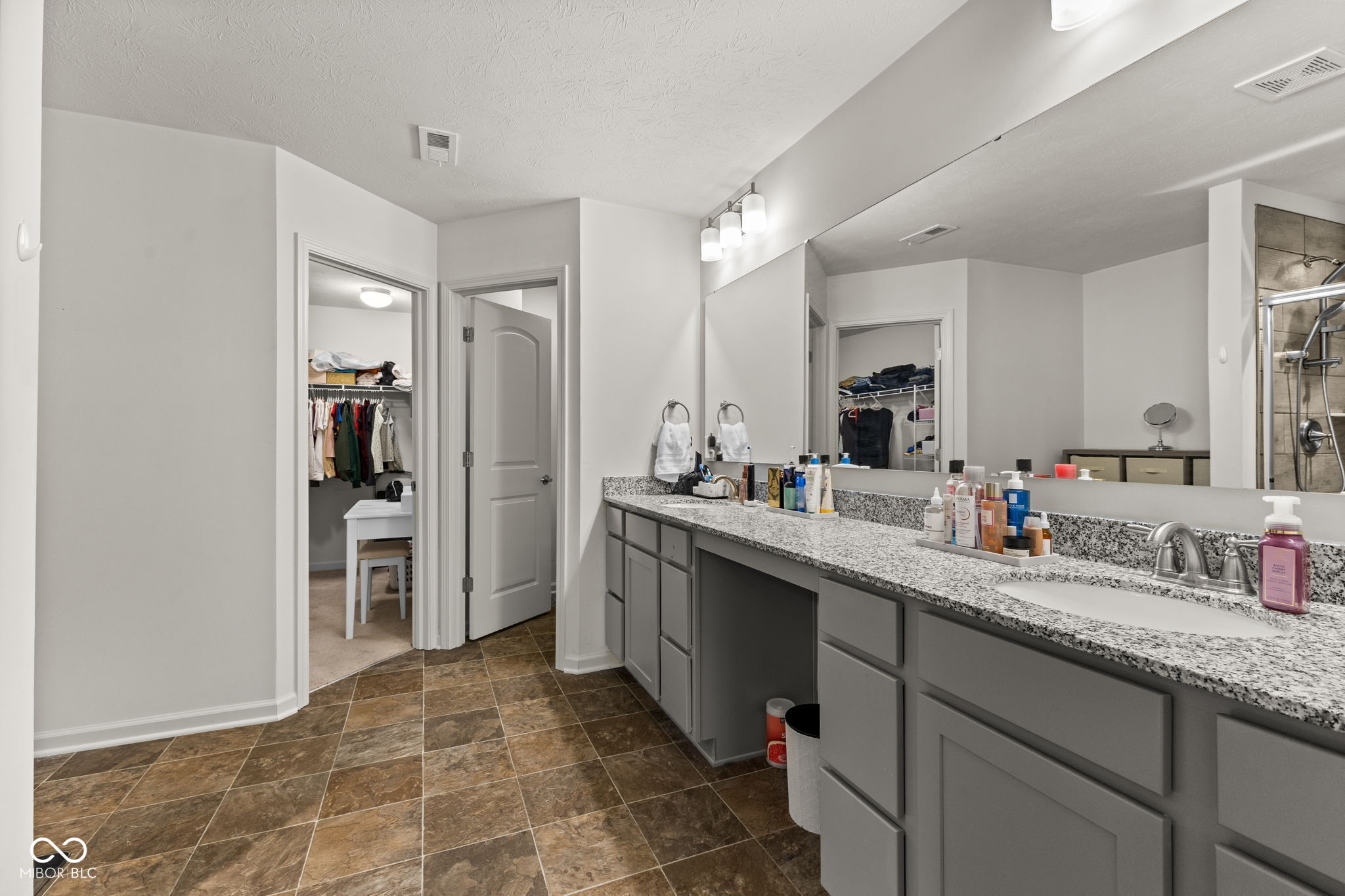1398 Sarah Way