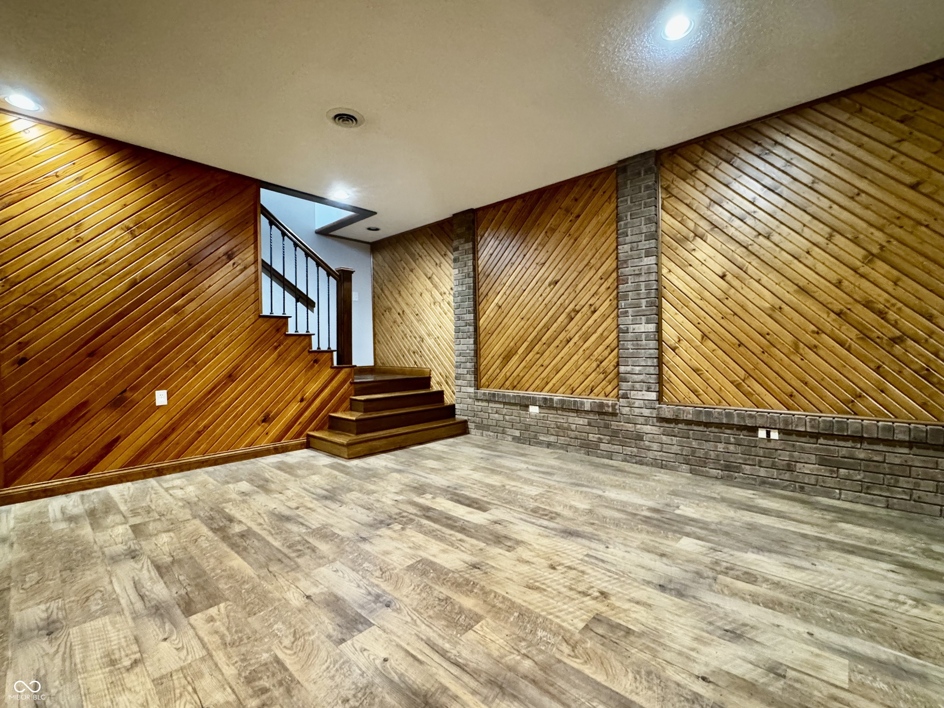 1531 S County Road 150 W
