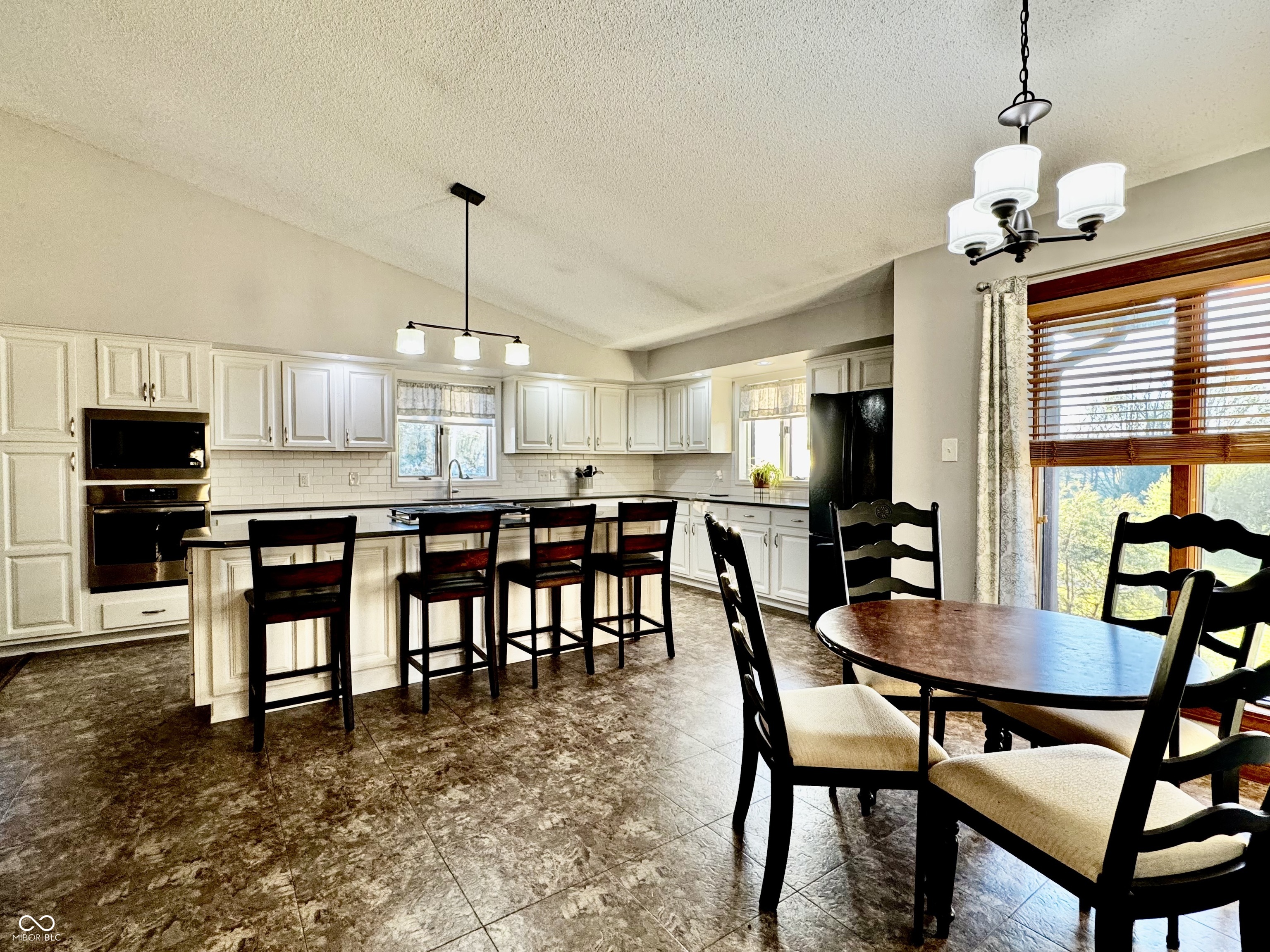 1531 S County Road 150 W
