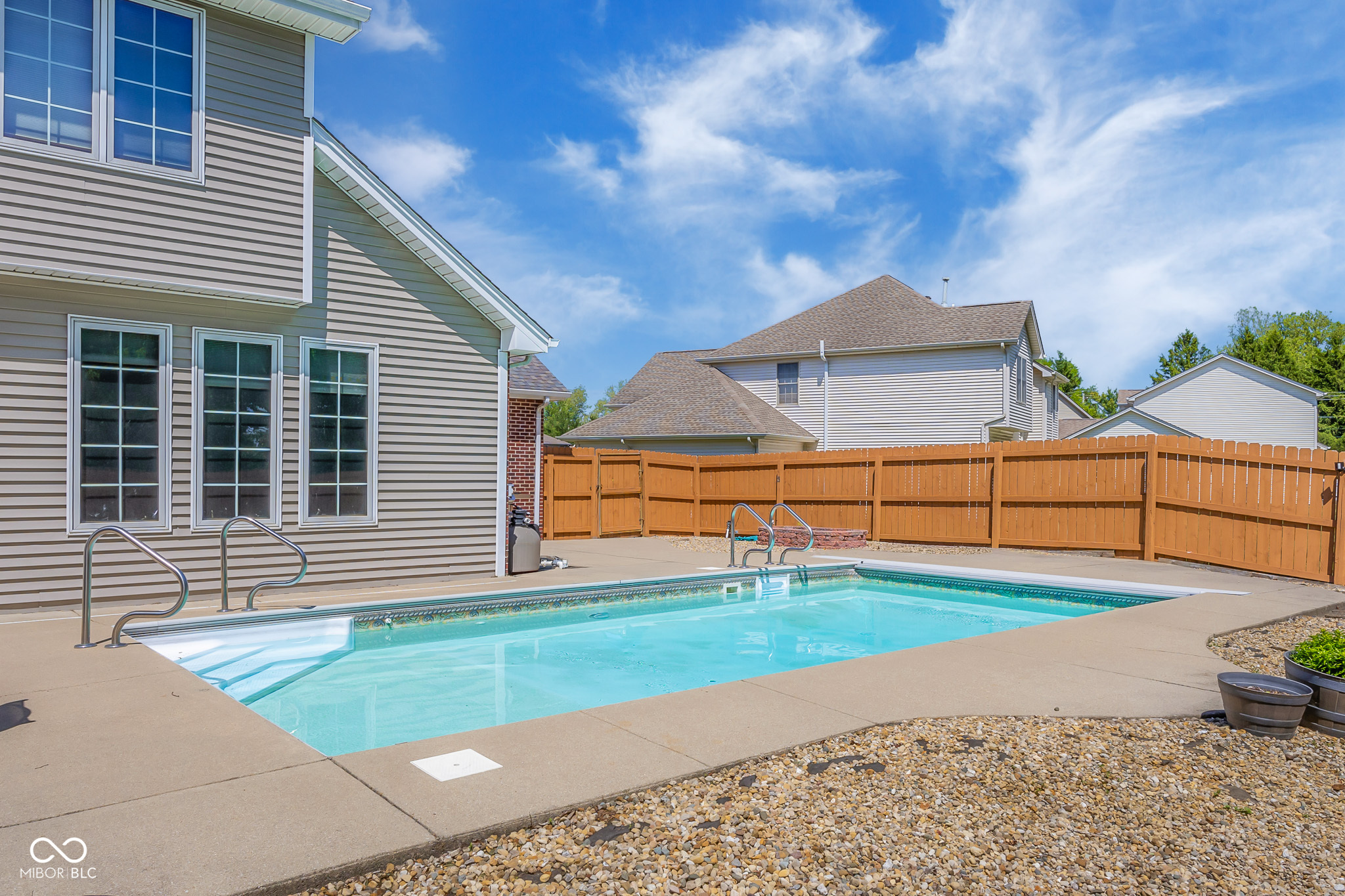 2093 Iroquois Trail