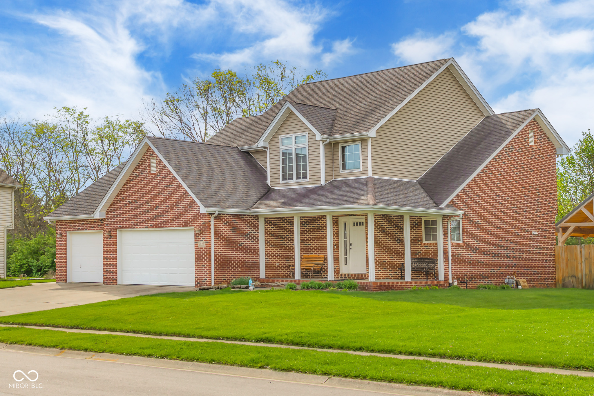 2093 Iroquois Trail