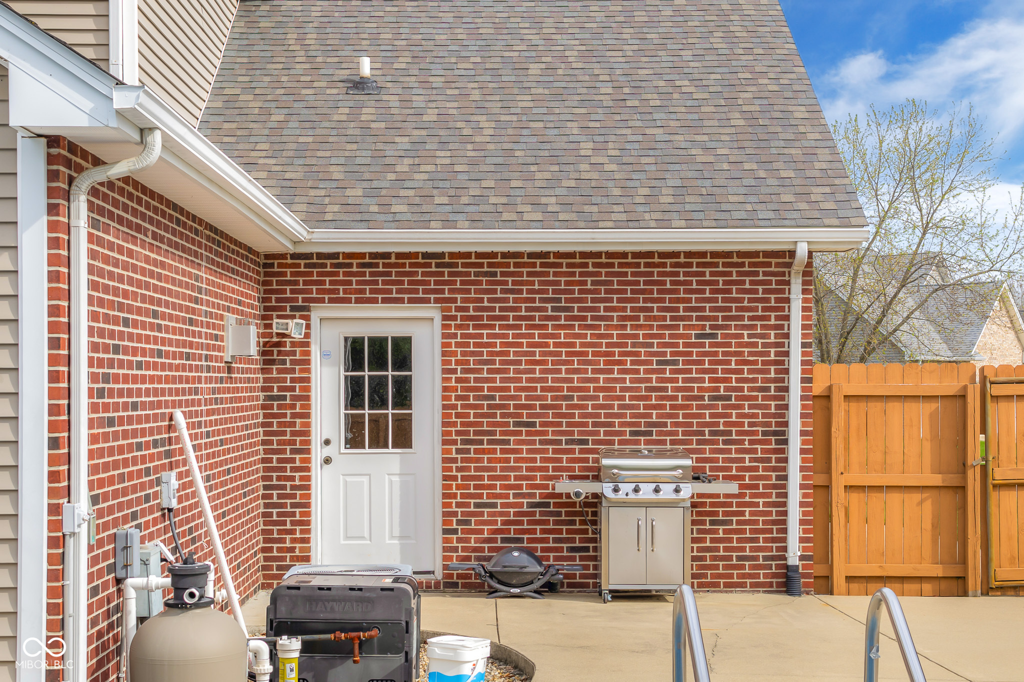 2093 Iroquois Trail